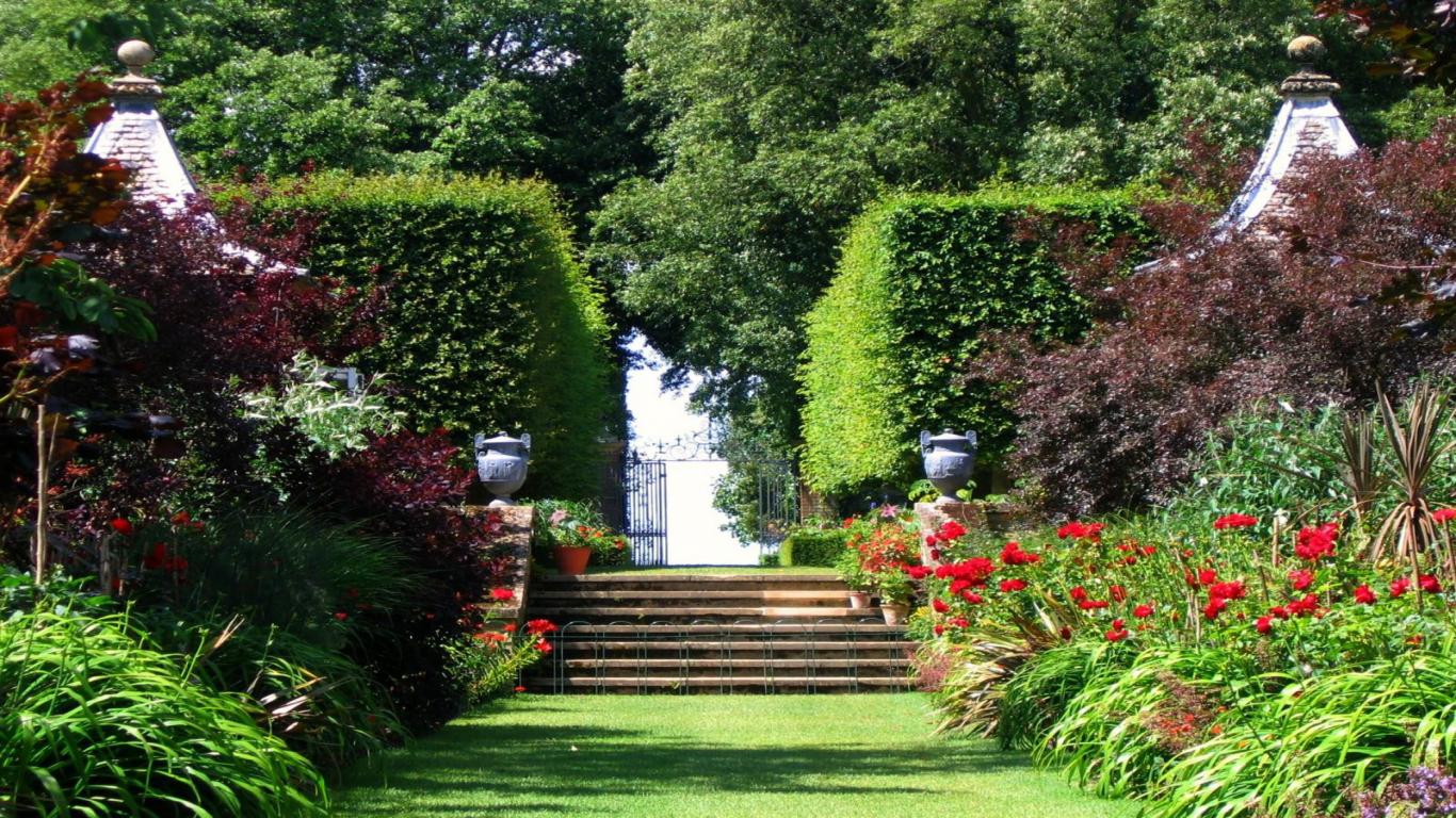 Lush Greenery Pictures Beautiful Gardens - Beautiful Gardens In England , HD Wallpaper & Backgrounds