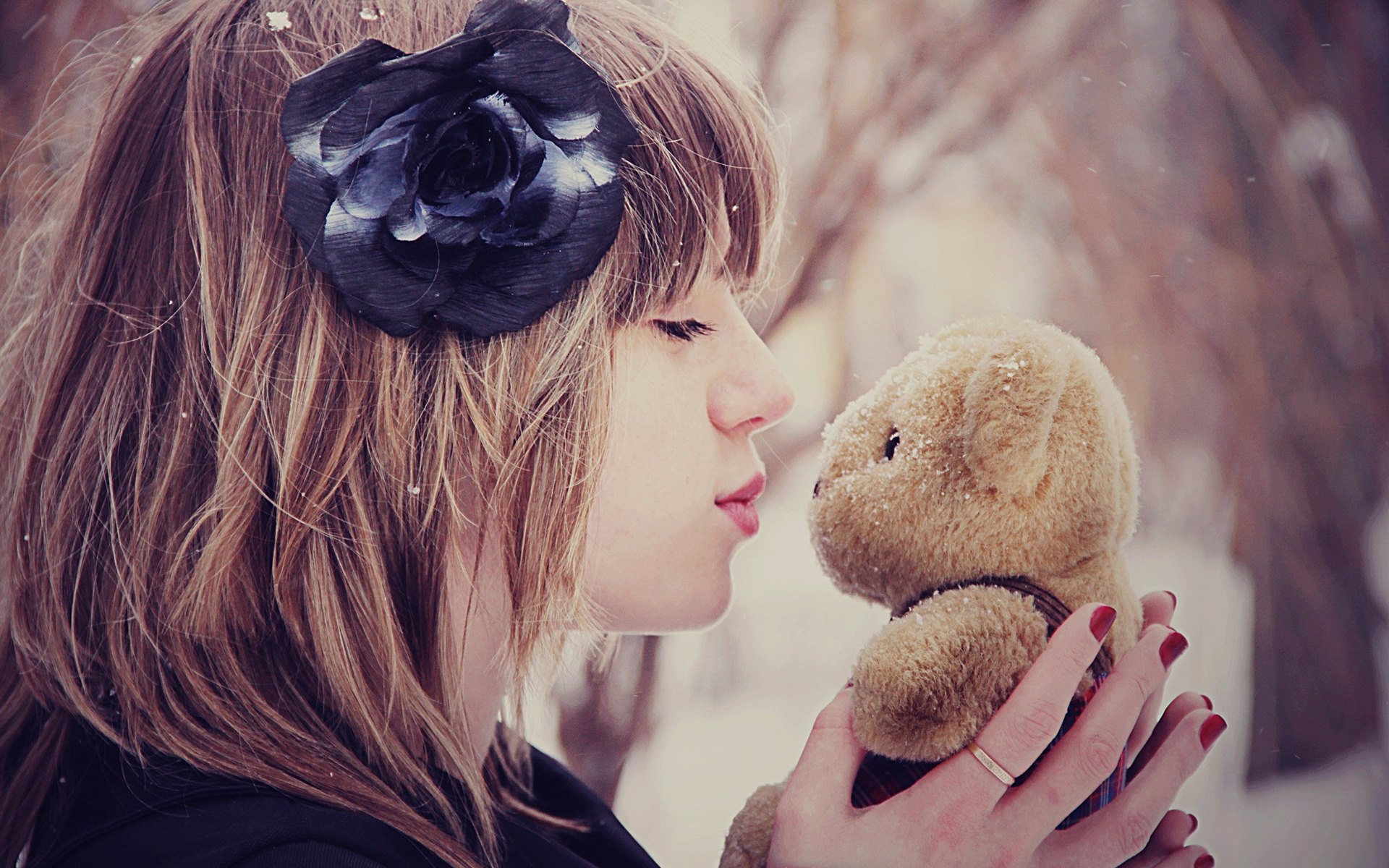 Cute Girl With Teddy Bear Lovely Pics Hd Wallpaper - Cute Girl With Teddy Hd , HD Wallpaper & Backgrounds