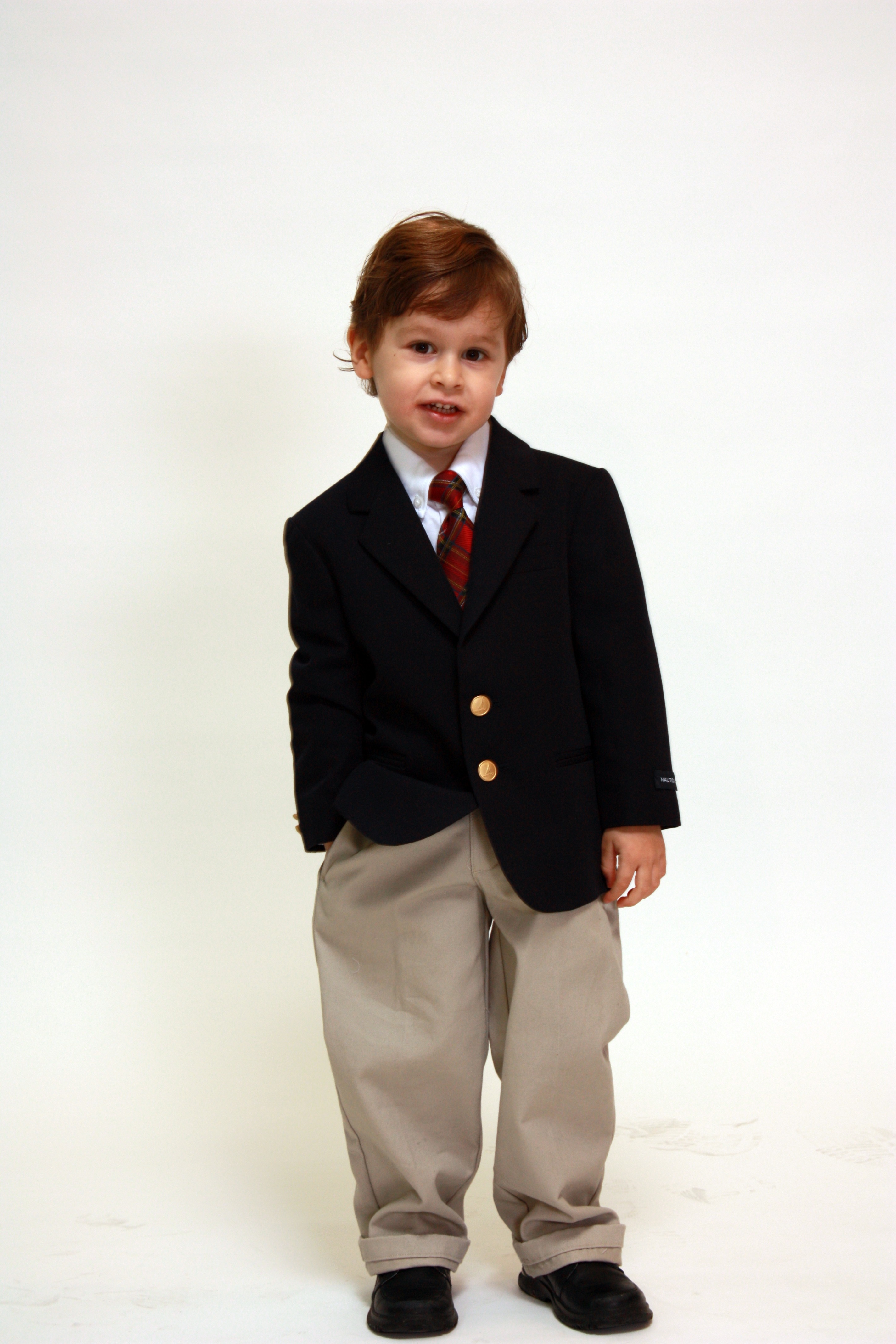 Boy In Black Suit - Young Boy In Suit , HD Wallpaper & Backgrounds