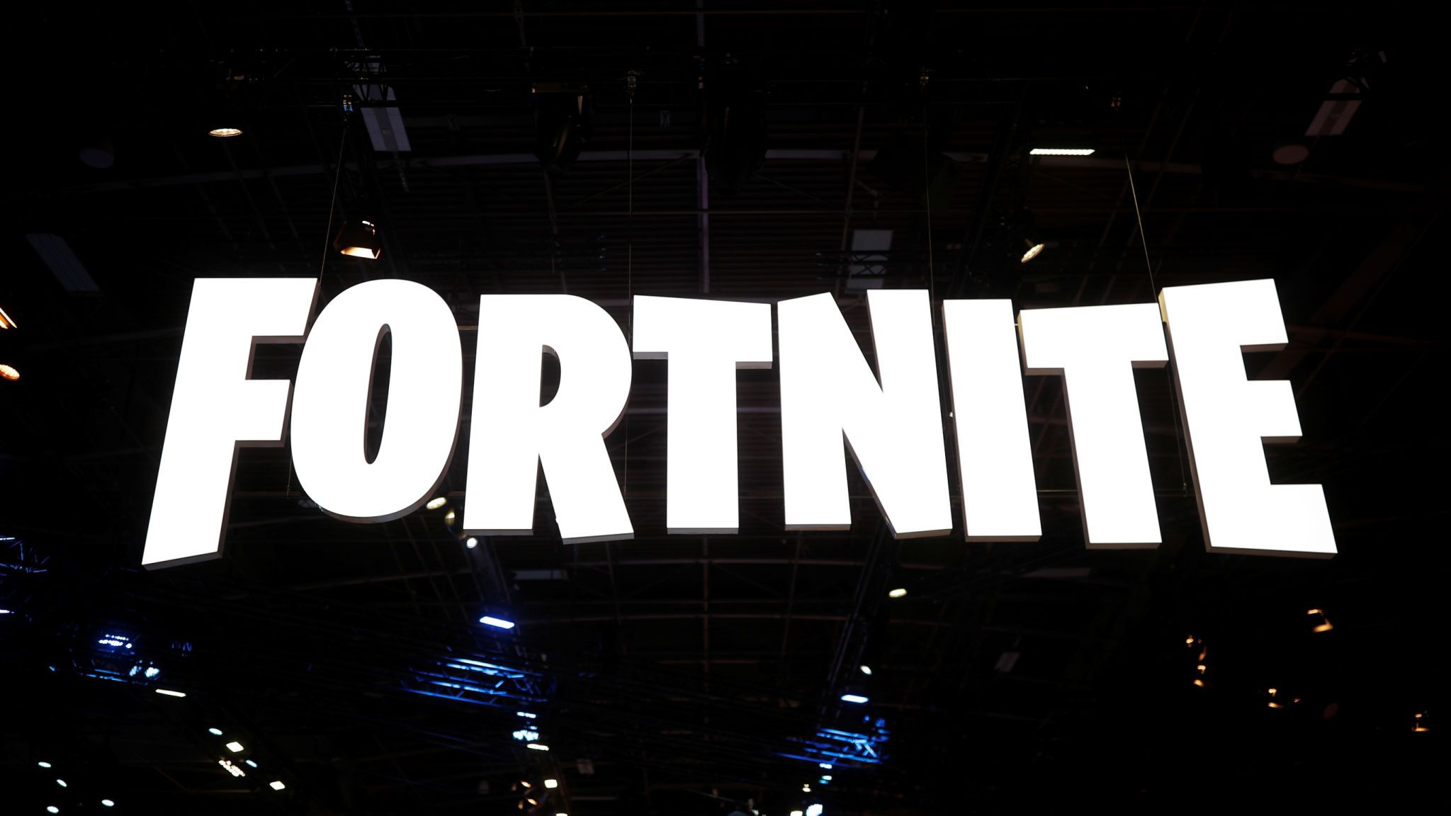 Fortnite Player Charged With Assaulting Partner During - Fortnite , HD Wallpaper & Backgrounds