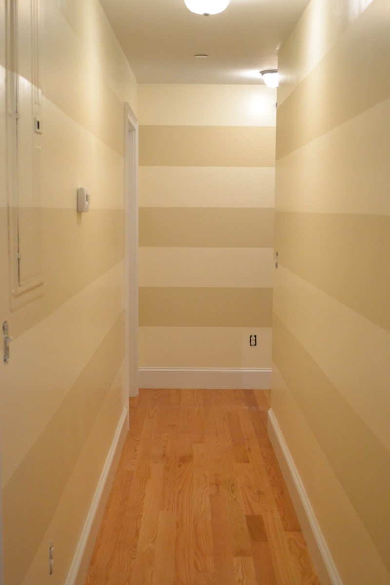 Modern Hallway Decorated With Horizontal Stripes Wall - Make A Hallway Look Bigger , HD Wallpaper & Backgrounds