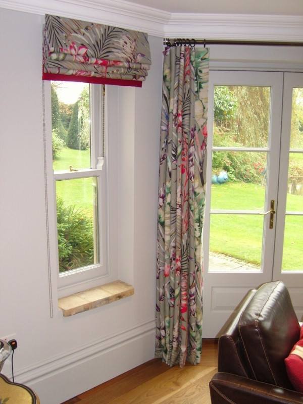 Roman Blind In A Harlequin Fabric From The Amazilia - Harlequin Fabric Roman Blinds , HD Wallpaper & Backgrounds