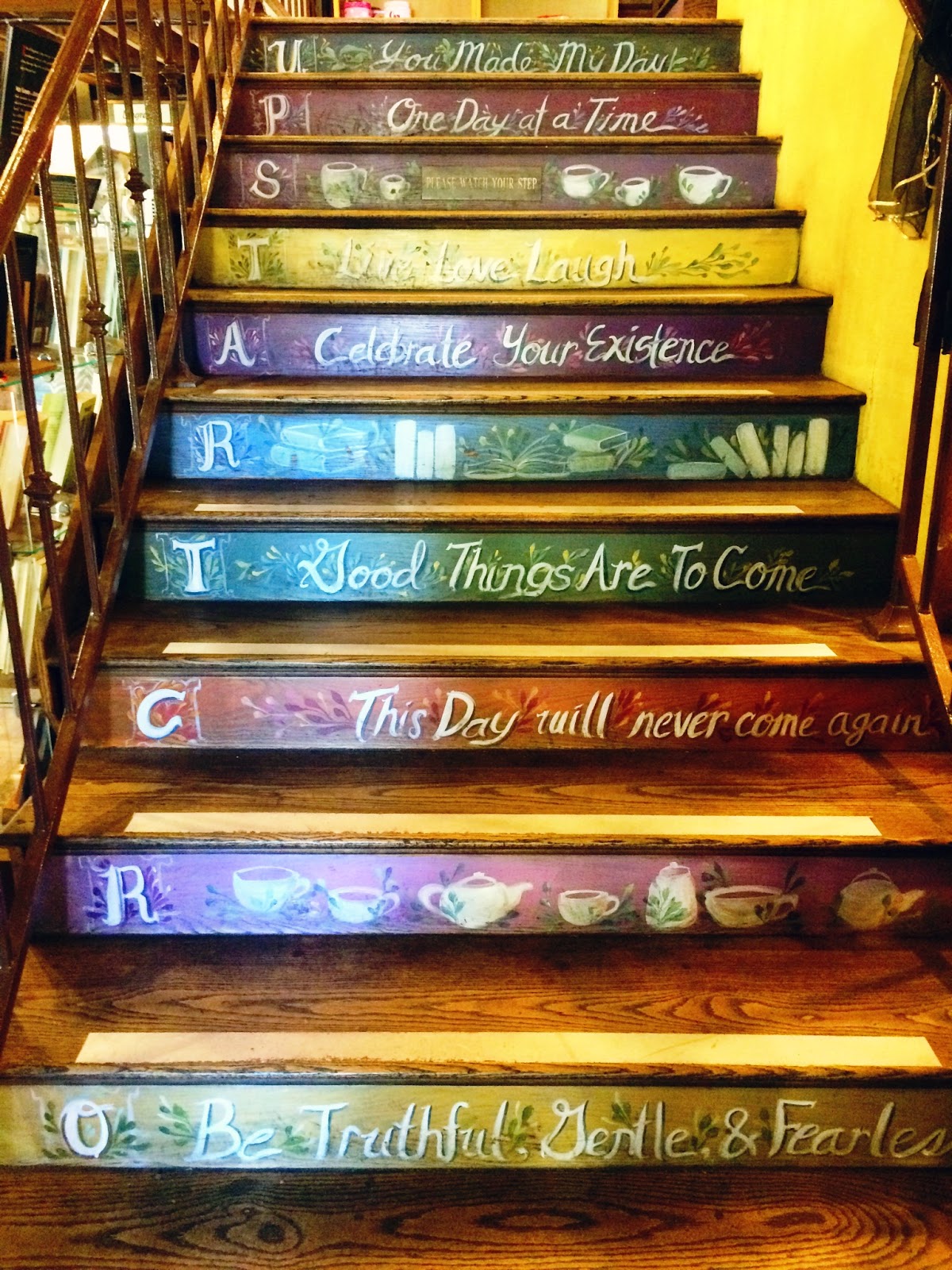 The Book Lovers' Nest - Stairs , HD Wallpaper & Backgrounds