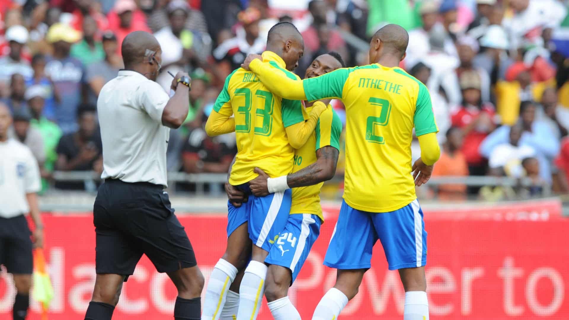 Khama Billiat, Yannick Zakri, Thabo Nthethe - Soccer-specific Stadium , HD Wallpaper & Backgrounds