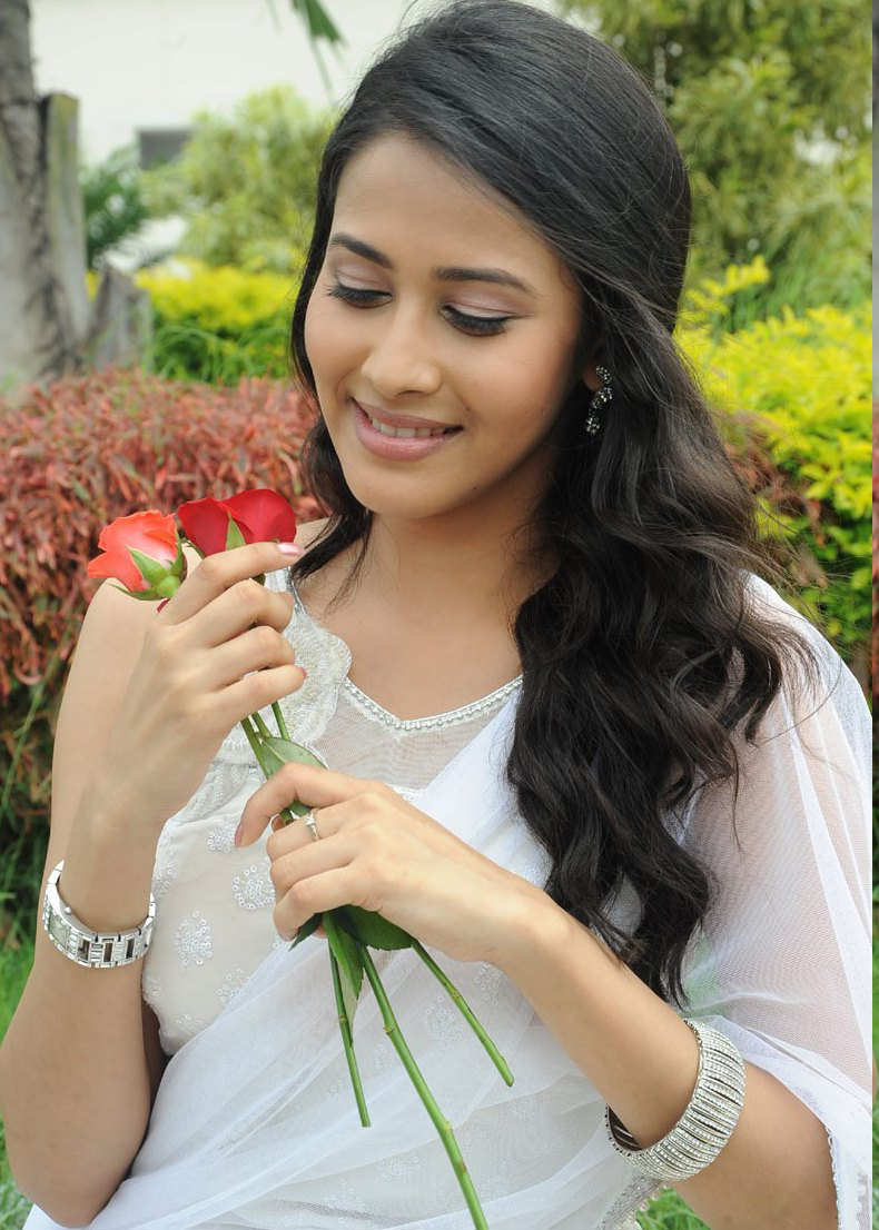 Beautiful Tv Actress Dimple Jhangiani Wallpapers Top - Serial Actres Panchi Bohra . , HD Wallpaper & Backgrounds
