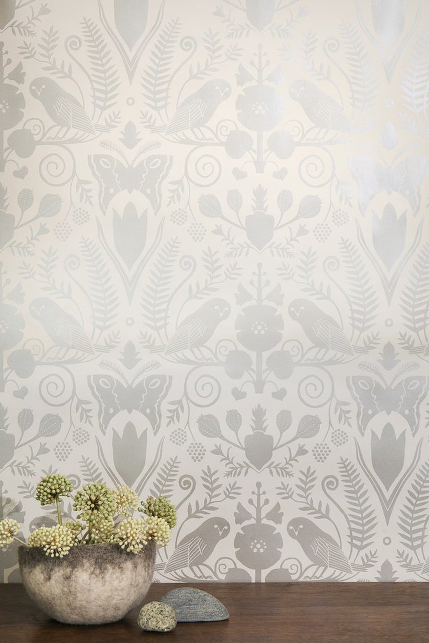 Metallic Silver Owls, Flowers And Butterflies On Cream - Wall , HD Wallpaper & Backgrounds
