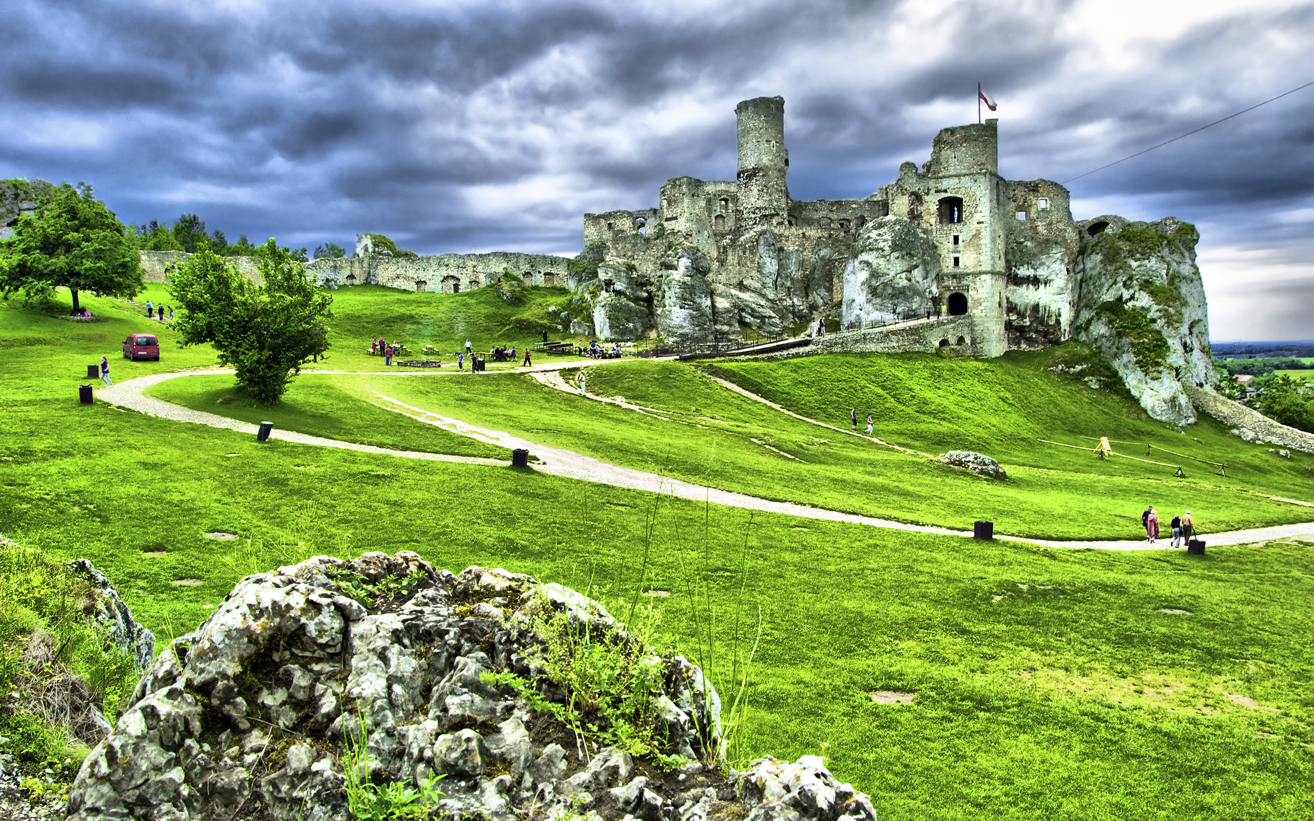 Architecture The Ruins Of Ogrodzieniec Castle Medieval - Medieval Landscapes , HD Wallpaper & Backgrounds