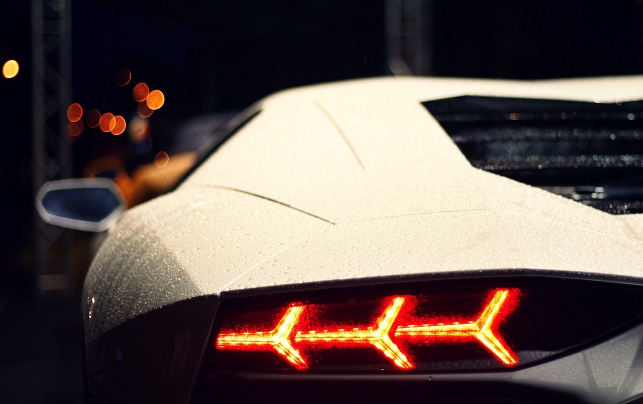 Hd Lamborghini Aventador Taillight Wallpapers - Lamborghini Tail Light , HD Wallpaper & Backgrounds