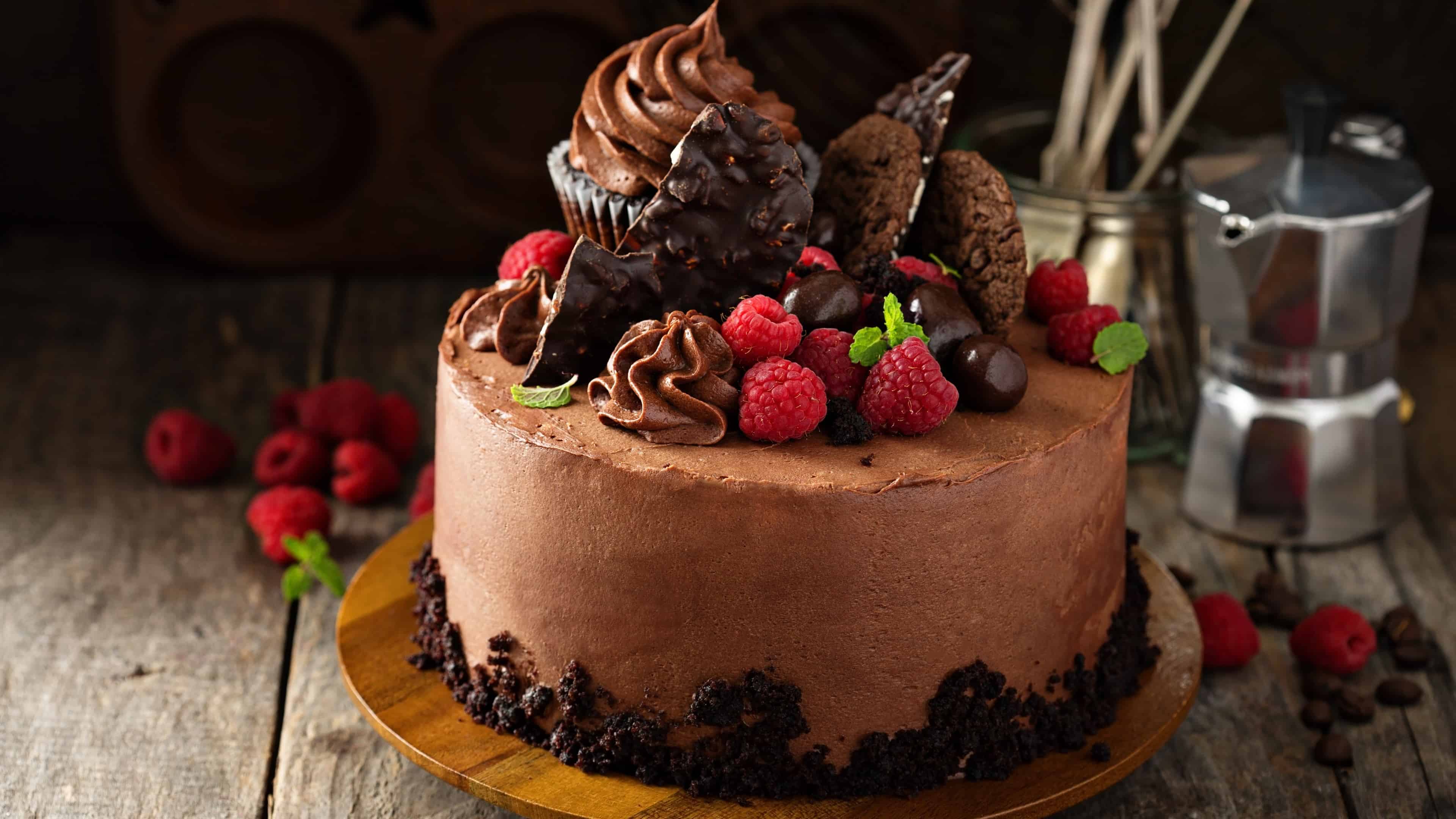 Chocolate Raspberry Cake Uhd 4k Wallpaper - Cake 4k , HD Wallpaper & Backgrounds