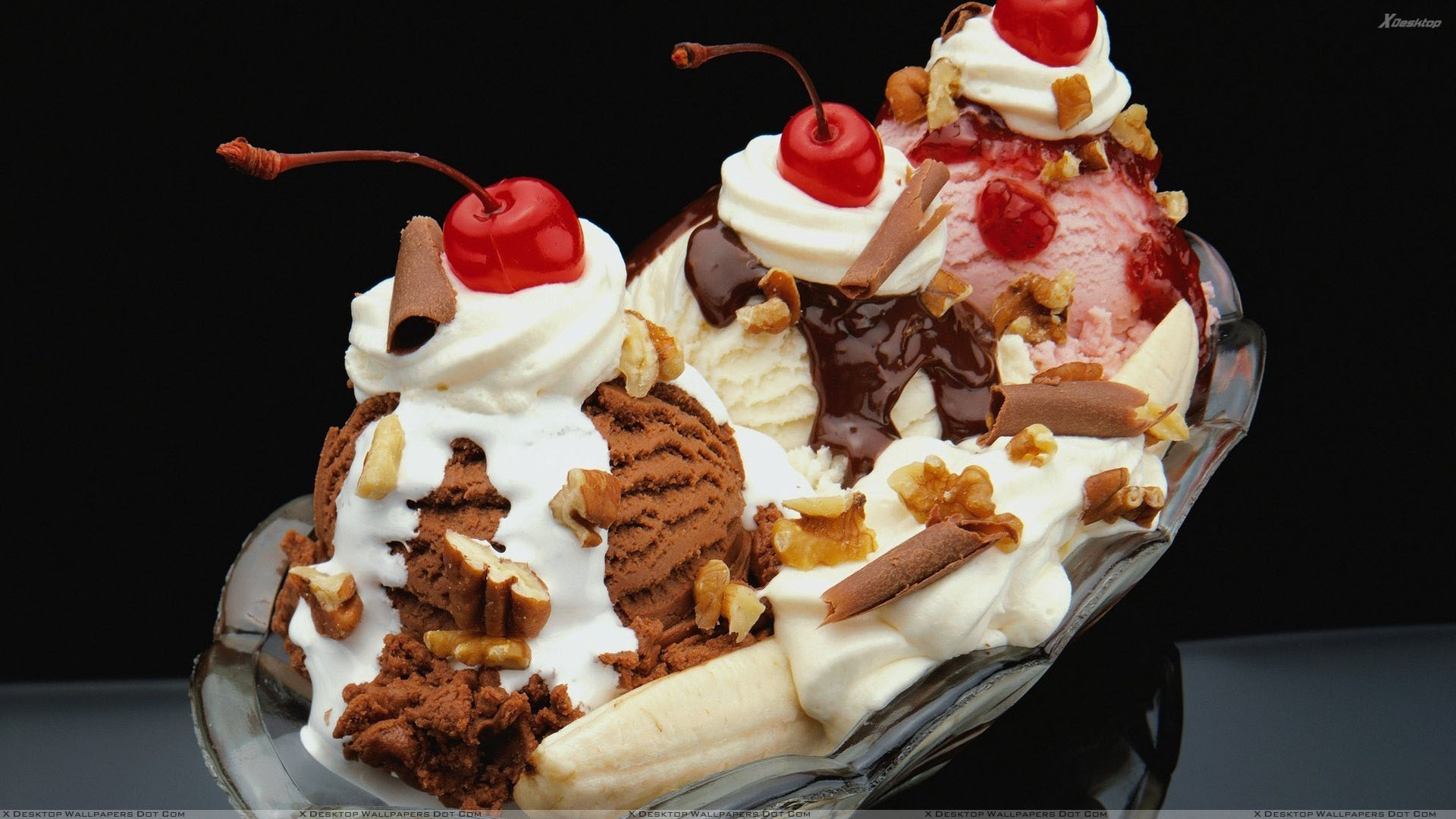 You Are Viewing Wallpaper Titled Banana Split And Chocolate - Ice Cream Picture Download , HD Wallpaper & Backgrounds