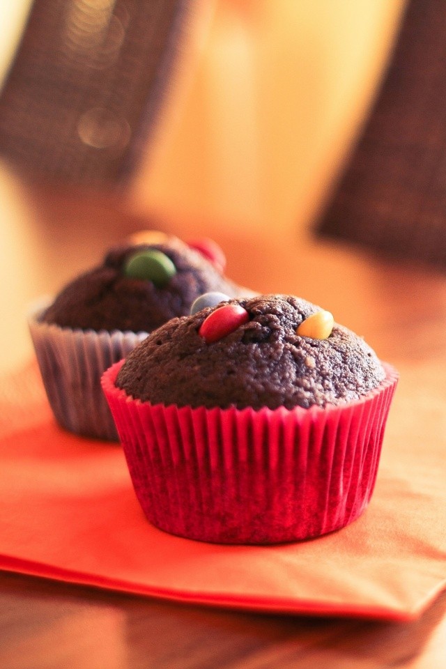 Two Delicious Yummy Muffins Mobile Wallpaper Mobiles - Food Wallpaper For Mobile , HD Wallpaper & Backgrounds