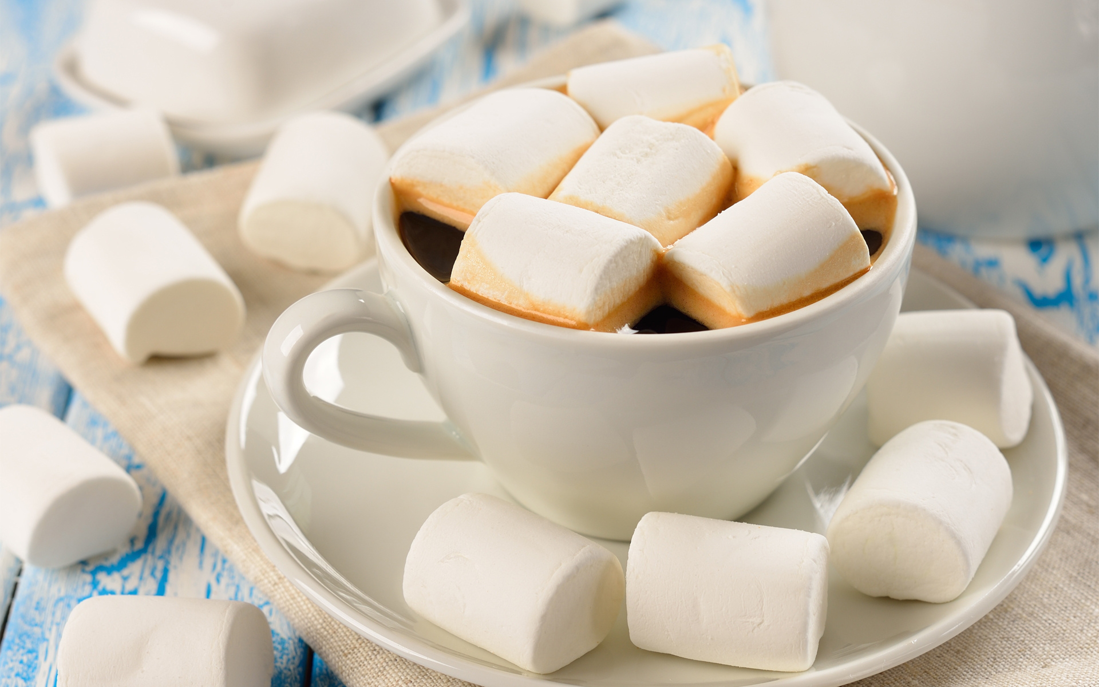 Available Downloads - Marshmallow In Tea , HD Wallpaper & Backgrounds