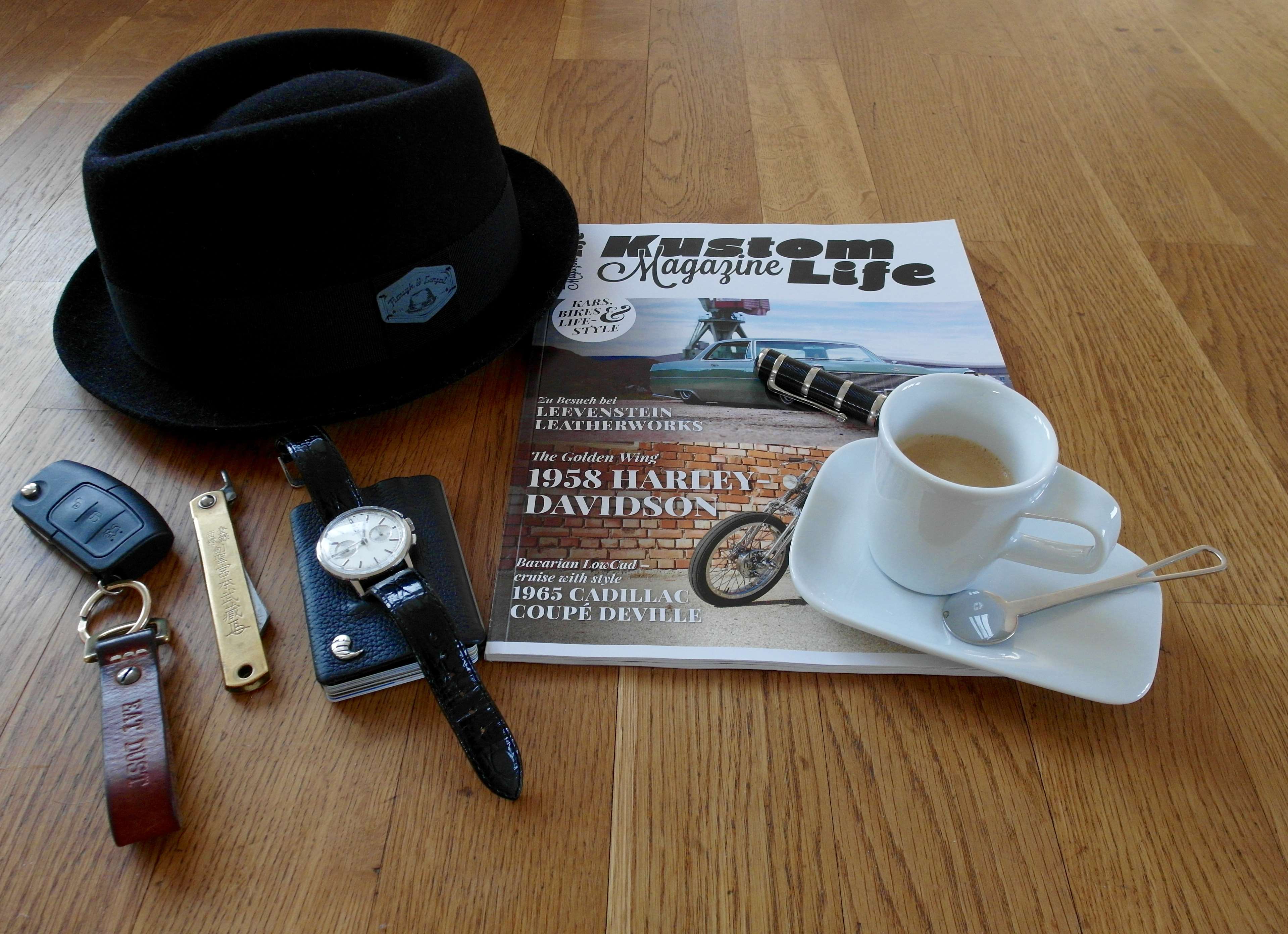 Analog Watch, Beach Hat, Black Coffee, Break, Brewed - Car Keys With Coffee , HD Wallpaper & Backgrounds