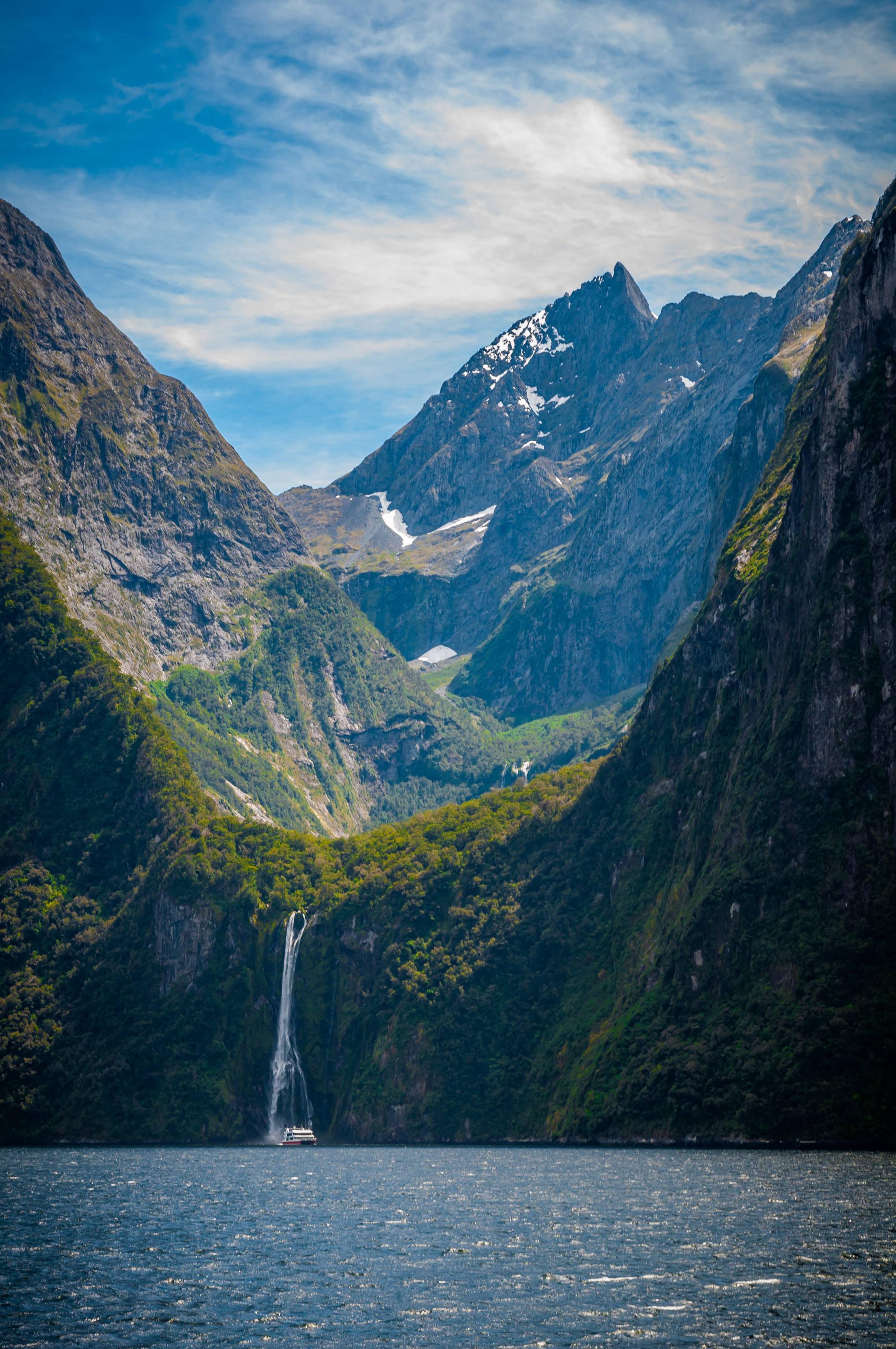 Milford Sound, New Zealand - Breathtaking Views , HD Wallpaper & Backgrounds