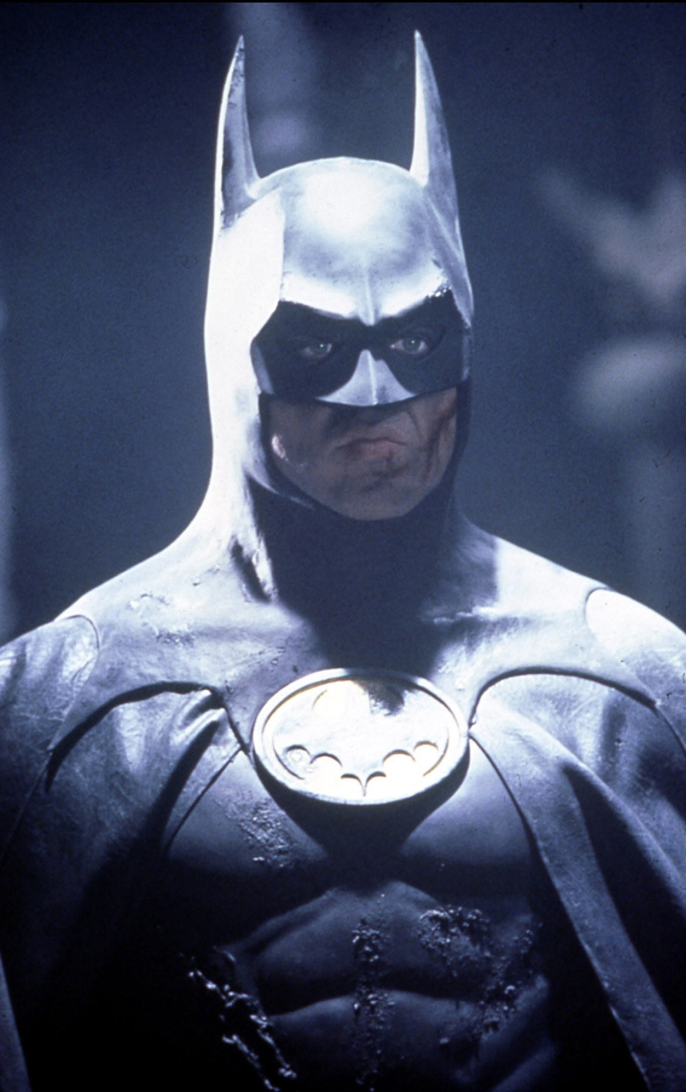 2552x1442, Wallpaper - Michael Keaton Batman 1989 , HD Wallpaper & Backgrounds