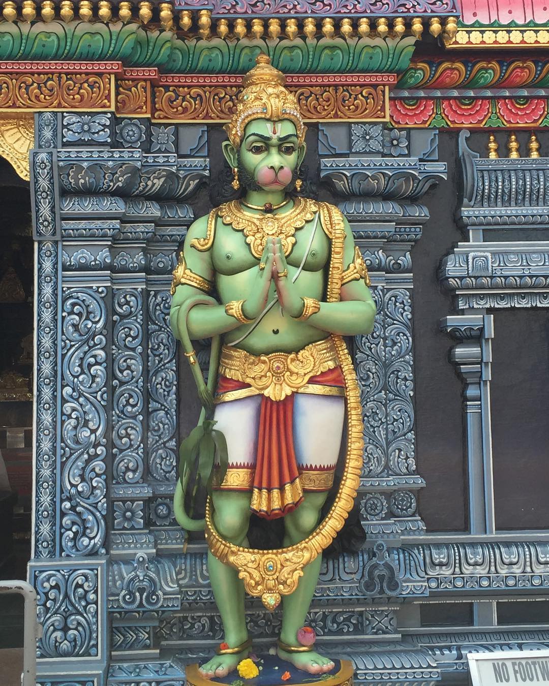 Download Hanuman Hd Images - Hanuman Wallpaper Hd Standing , HD Wallpaper & Backgrounds