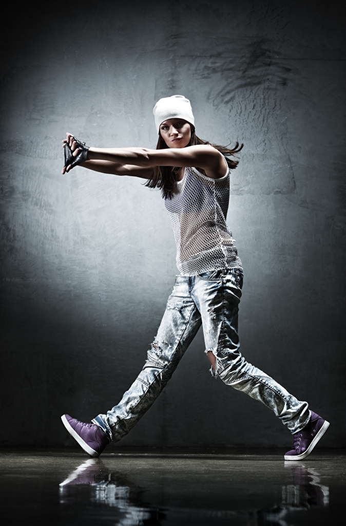 674 X - Hiphop Dance Girl , HD Wallpaper & Backgrounds