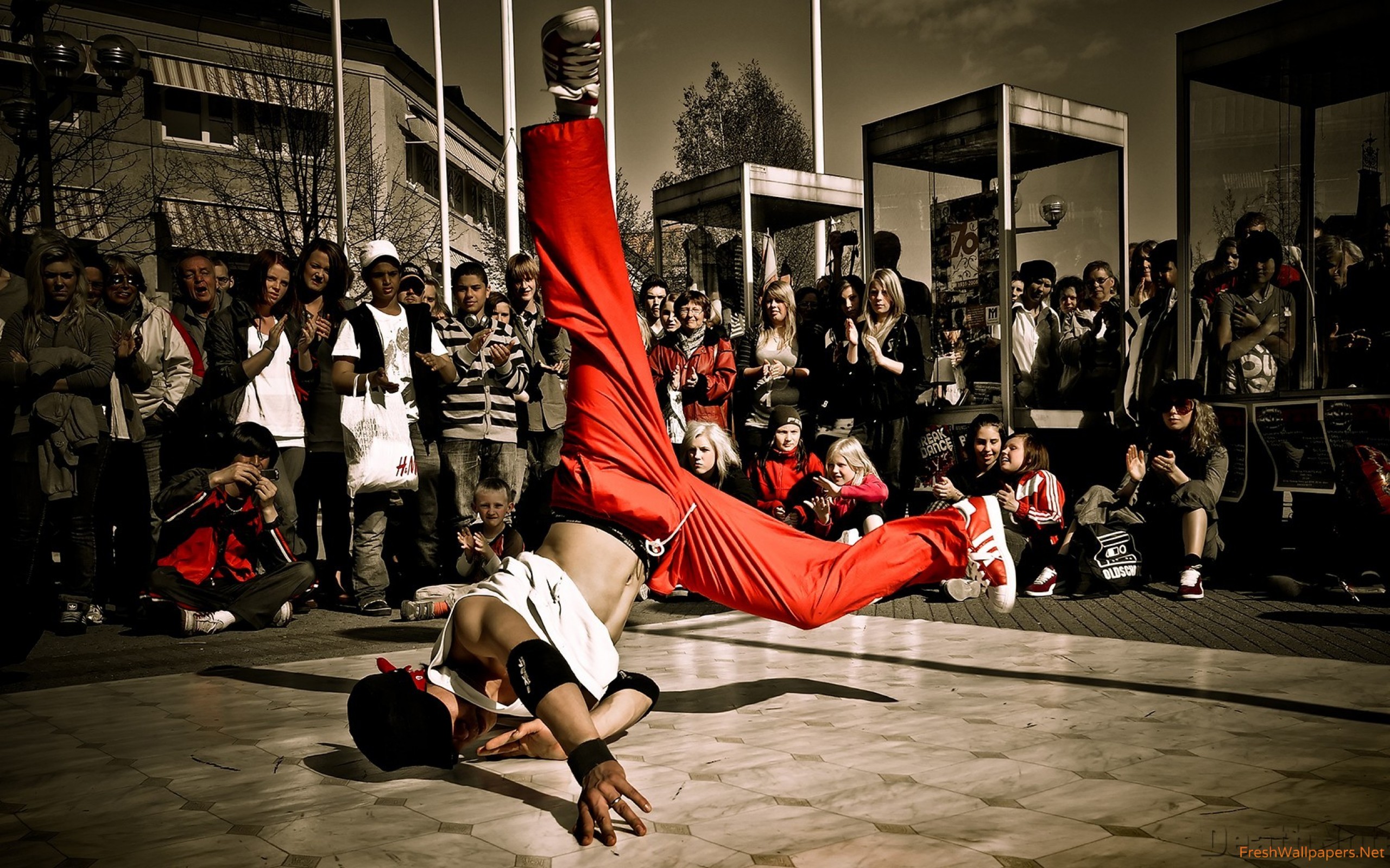 Street Dancer Wallpaper - Break Dance , HD Wallpaper & Backgrounds