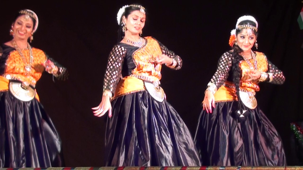 Semi Classical Dance Performance - Semi Classical Dance Dress , HD Wallpaper & Backgrounds
