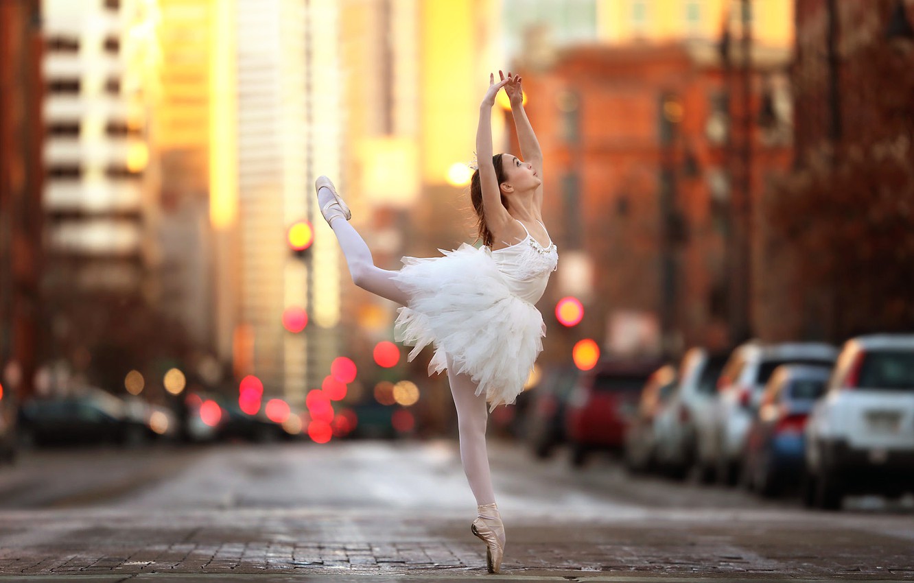 Photo Wallpaper Street, Dance, Girl, Ballerina, Tiny - Fond D Écran Danse , HD Wallpaper & Backgrounds