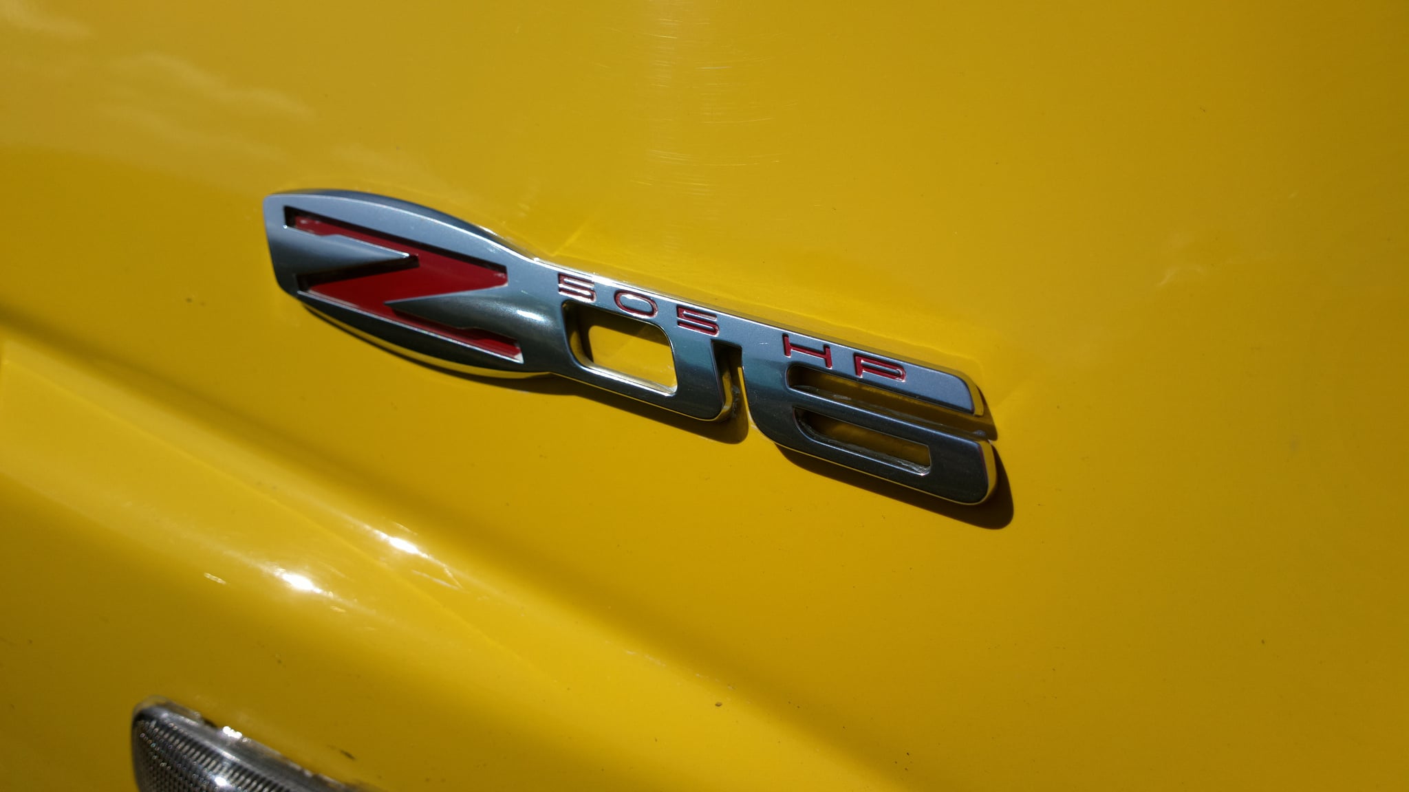 Corvette C6 Logo Wallpaper Mtc - Corvette C6 Z06 Logo , HD Wallpaper & Backgrounds
