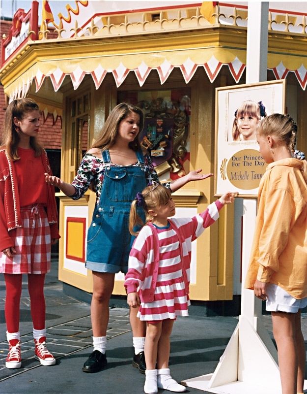 Full House 1993 Disney - Dj Stephanie Michelle Kimmy , HD Wallpaper & Backgrounds
