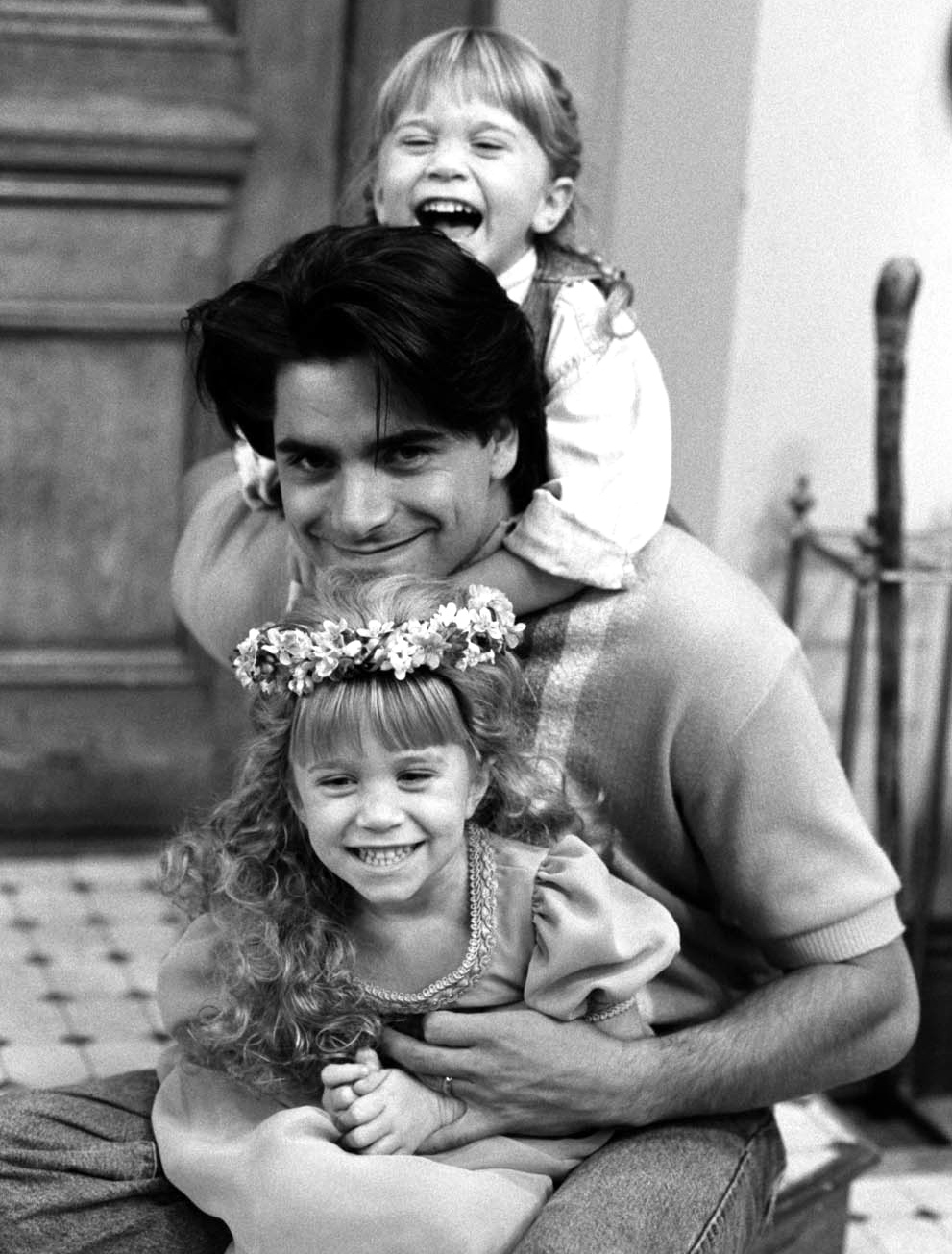 28 Images About Full ~ House &lt - John Stamos And Mary Kate And Ashley Olsen , HD Wallpaper & Backgrounds