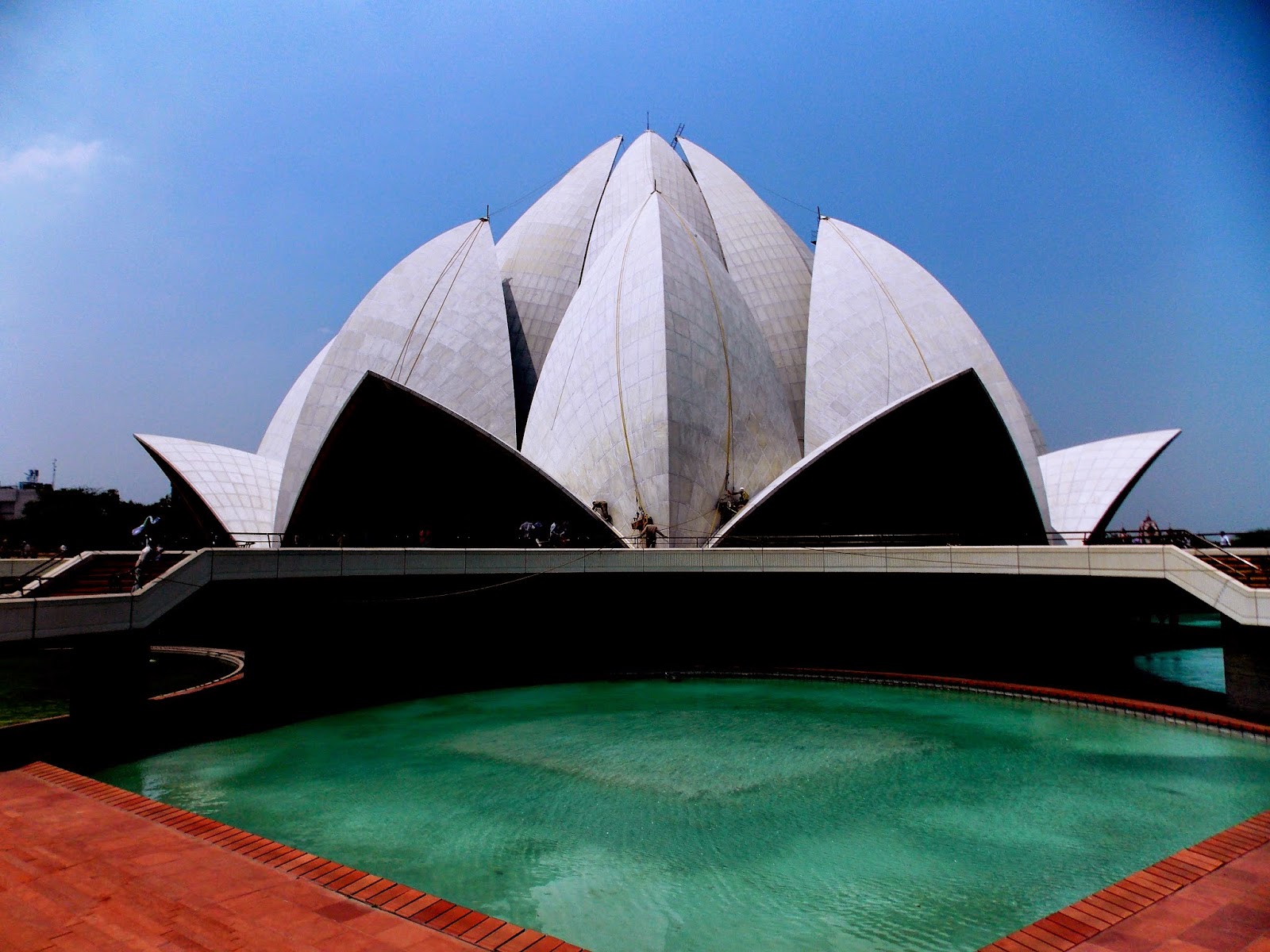 The Bahai Lotus Temple In India - Brutalist Architecture , HD Wallpaper & Backgrounds