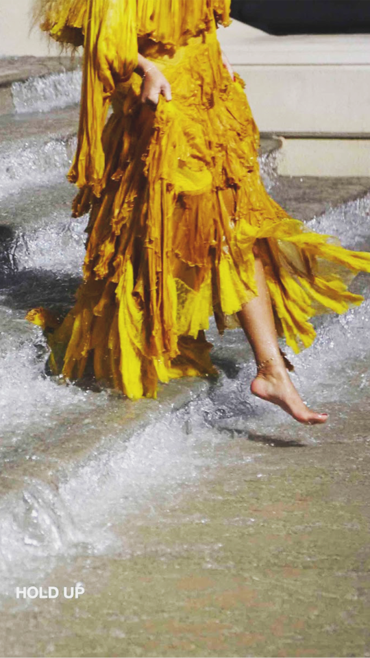 Lemonade ½ Digital Booklet Wallpaper - Beyonce Hold Up Album , HD Wallpaper & Backgrounds