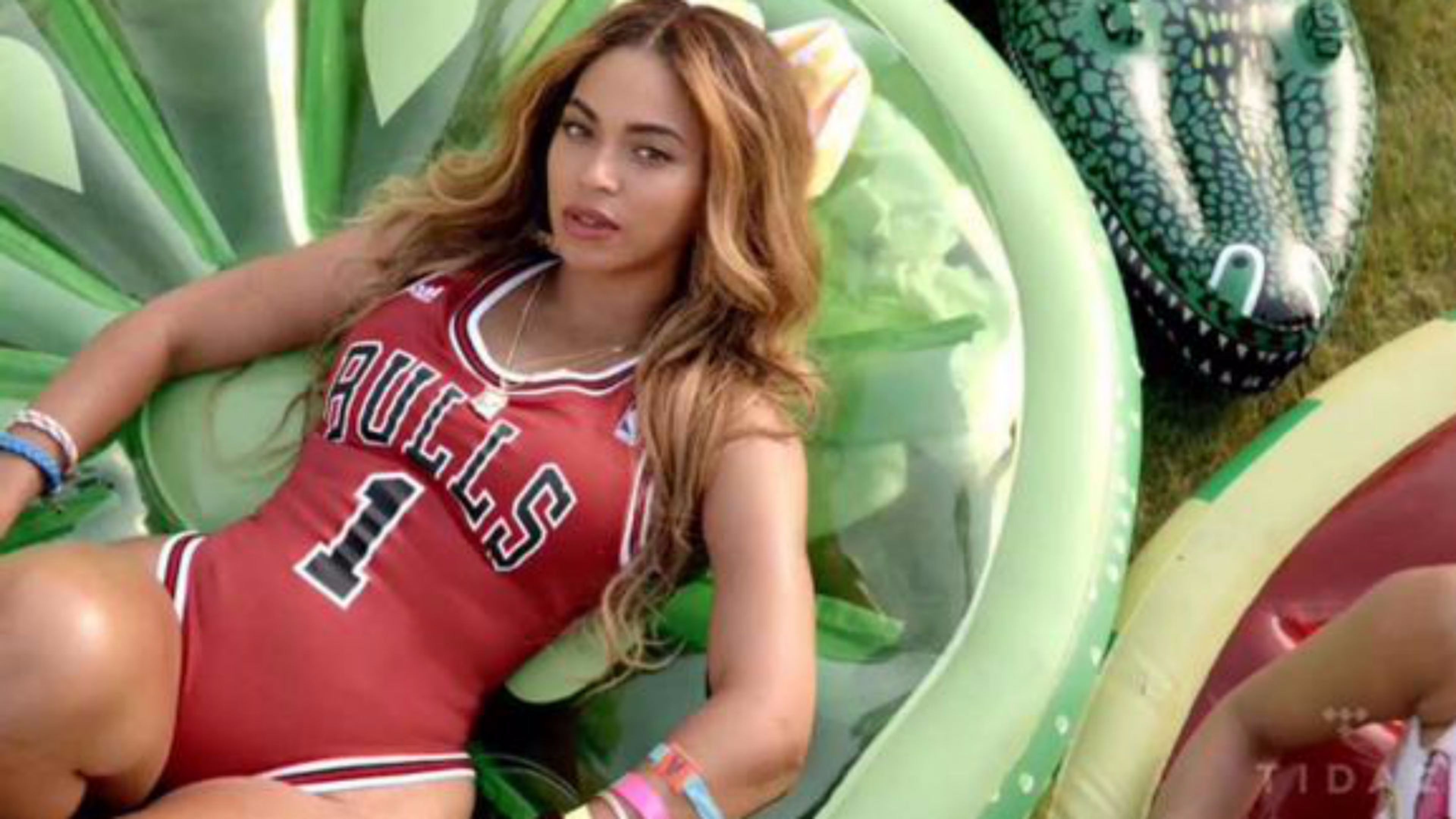 Beyonce Bulls Swimsuit , HD Wallpaper & Backgrounds