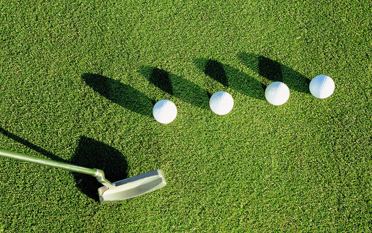 Golf Balls Wallpapers - Golf Balls , HD Wallpaper & Backgrounds