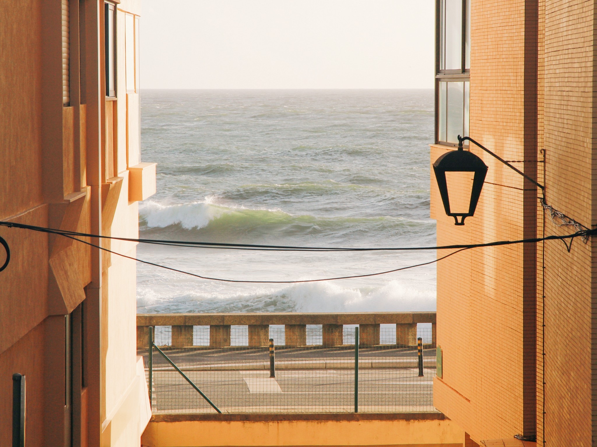 Resort, Relaxing, Summer, Holiday, Window, Horizon - Balcony , HD Wallpaper & Backgrounds