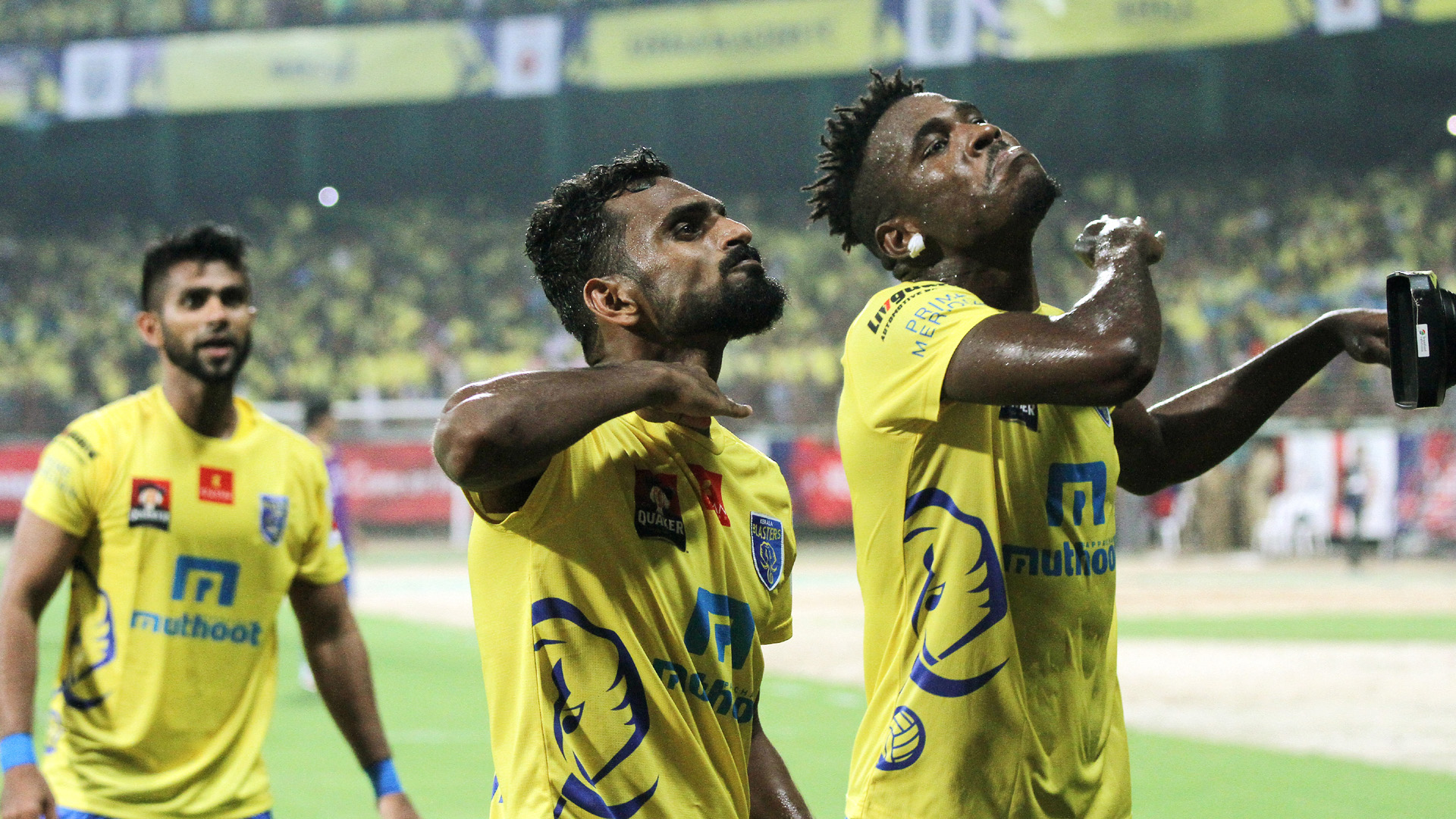 Ck Vineeth - Isl Kerala Blasters Team 2017 , HD Wallpaper & Backgrounds