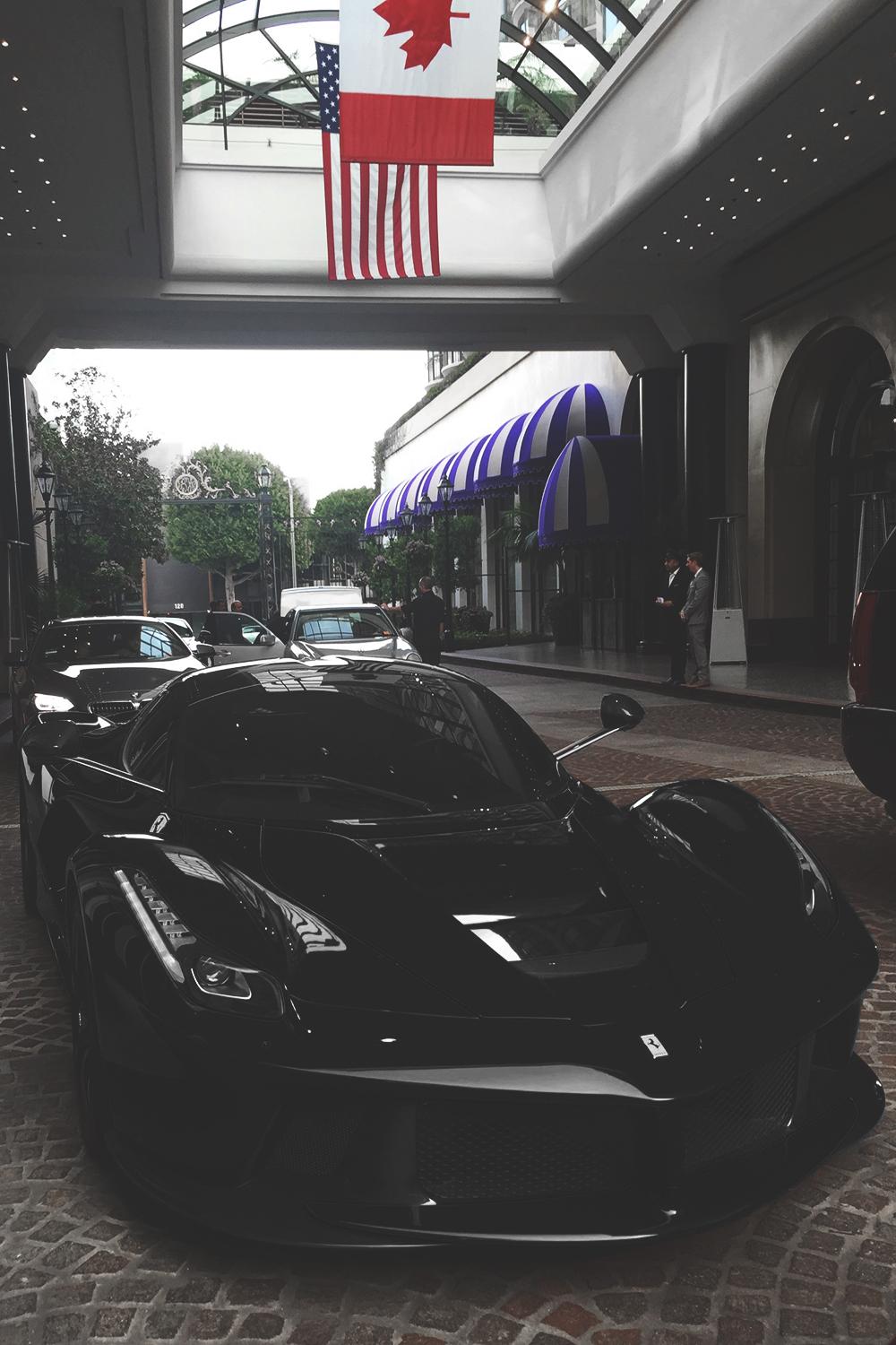 Black Ferrari Laferrari Hotel Luxury - Black Laferrari Wallpaper Iphone , HD Wallpaper & Backgrounds