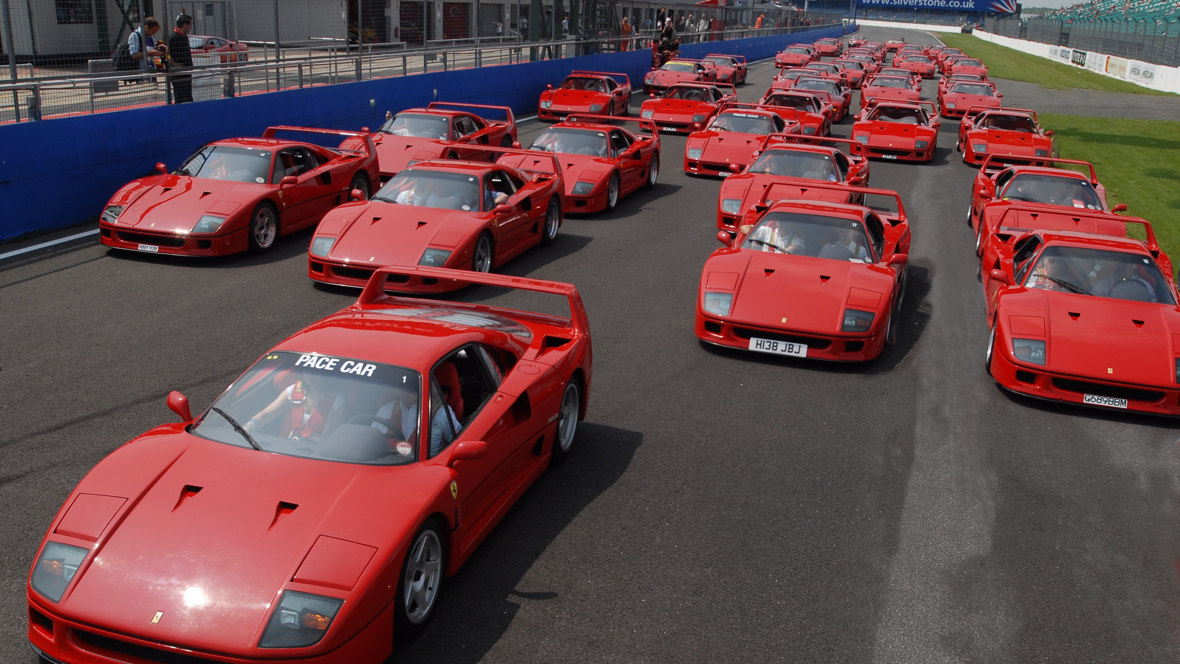 Ferrari F40, Sports Car Racing, Race Car, Performance - Hd Background Ferrari F40 , HD Wallpaper & Backgrounds