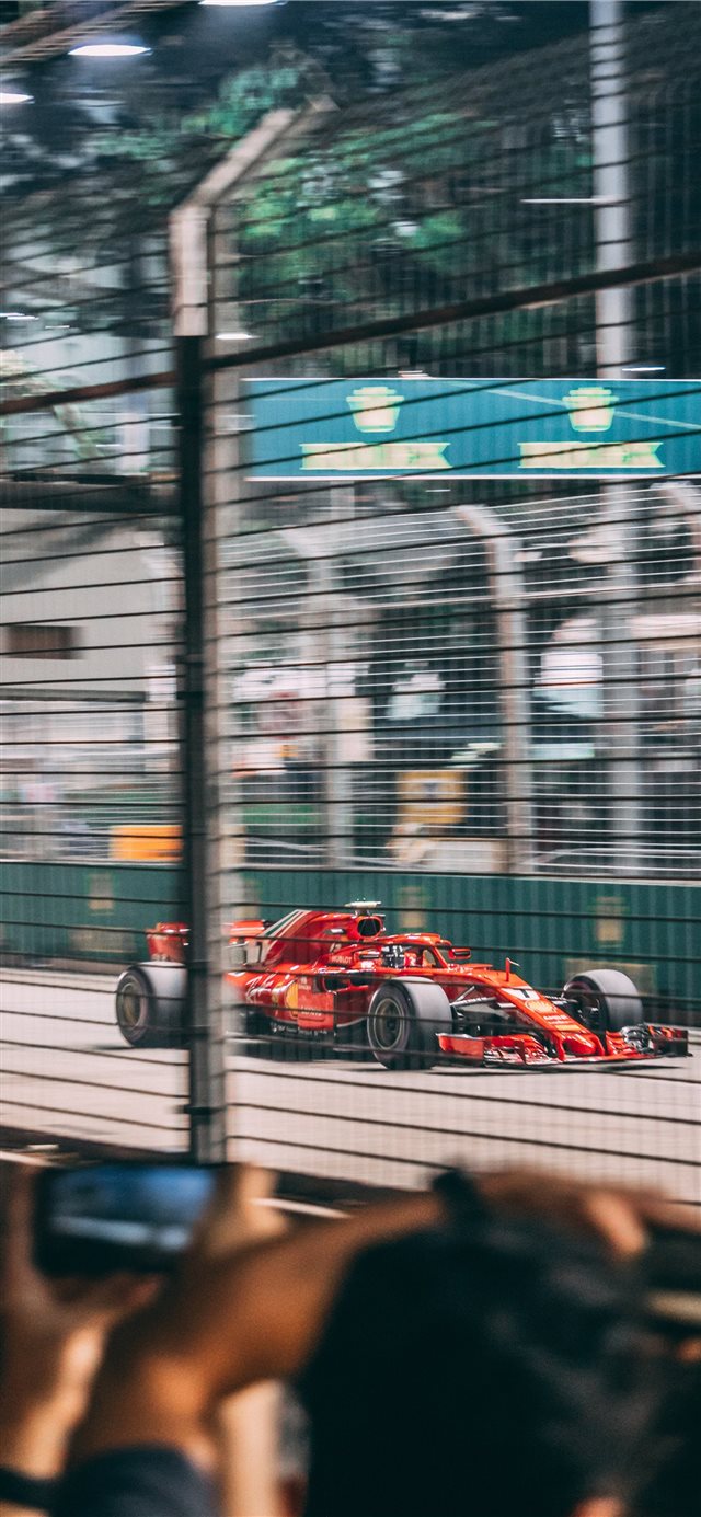 Cherry Red Ferrari Iphone X Wallpaper - Iphone X Wallpaper Ferrari , HD Wallpaper & Backgrounds