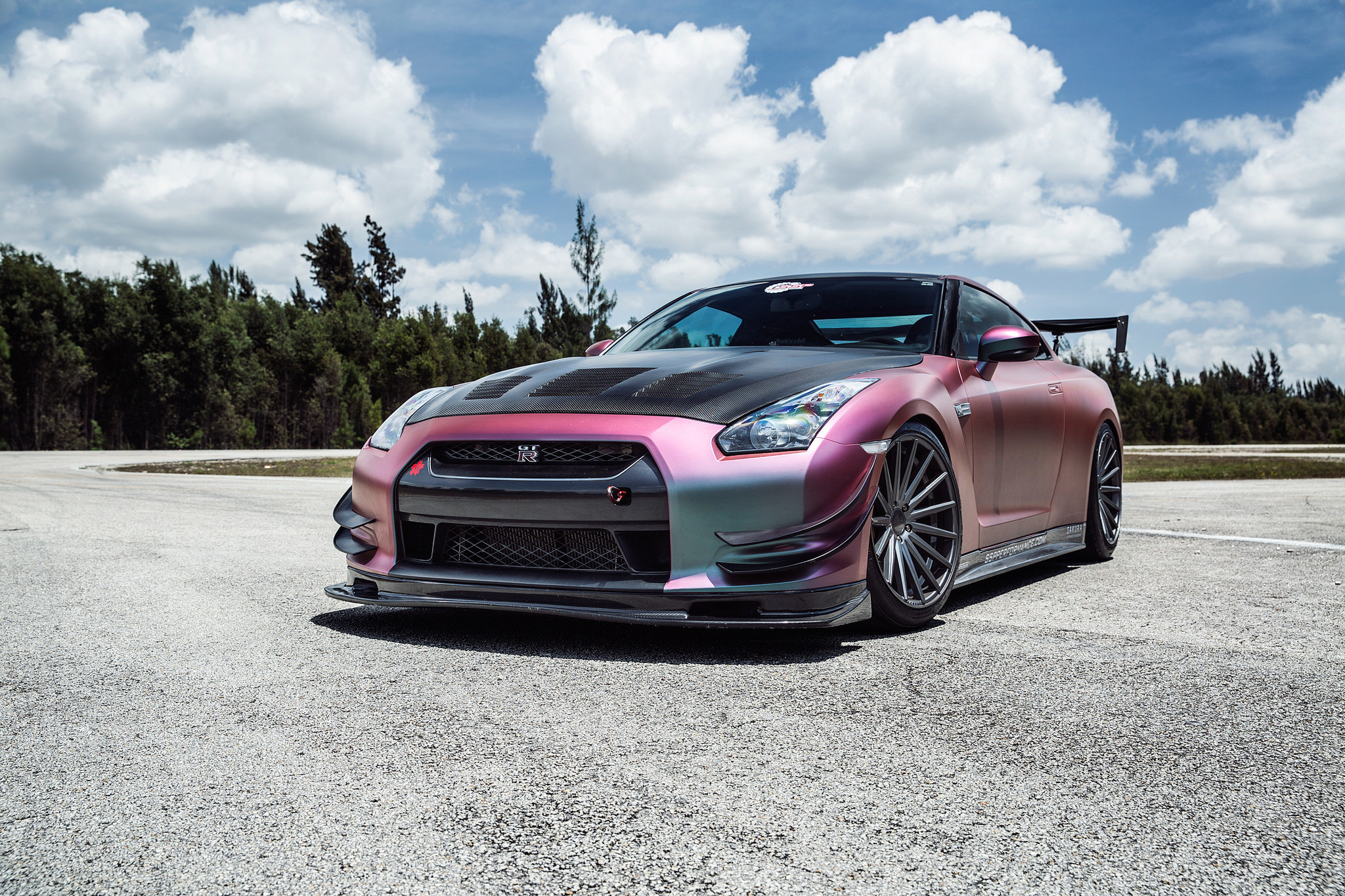 Hd Wallpaper - Nissan Gtr Neo Chrome , HD Wallpaper & Backgrounds