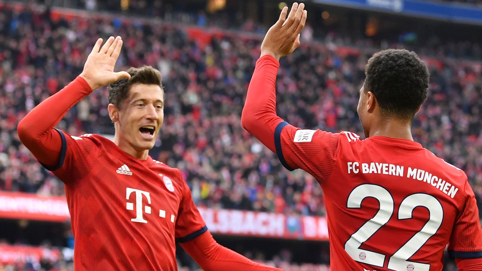 Bayern Munich Go Top As Robert Lewandowski Breaks League - Fc Bayern Munich , HD Wallpaper & Backgrounds