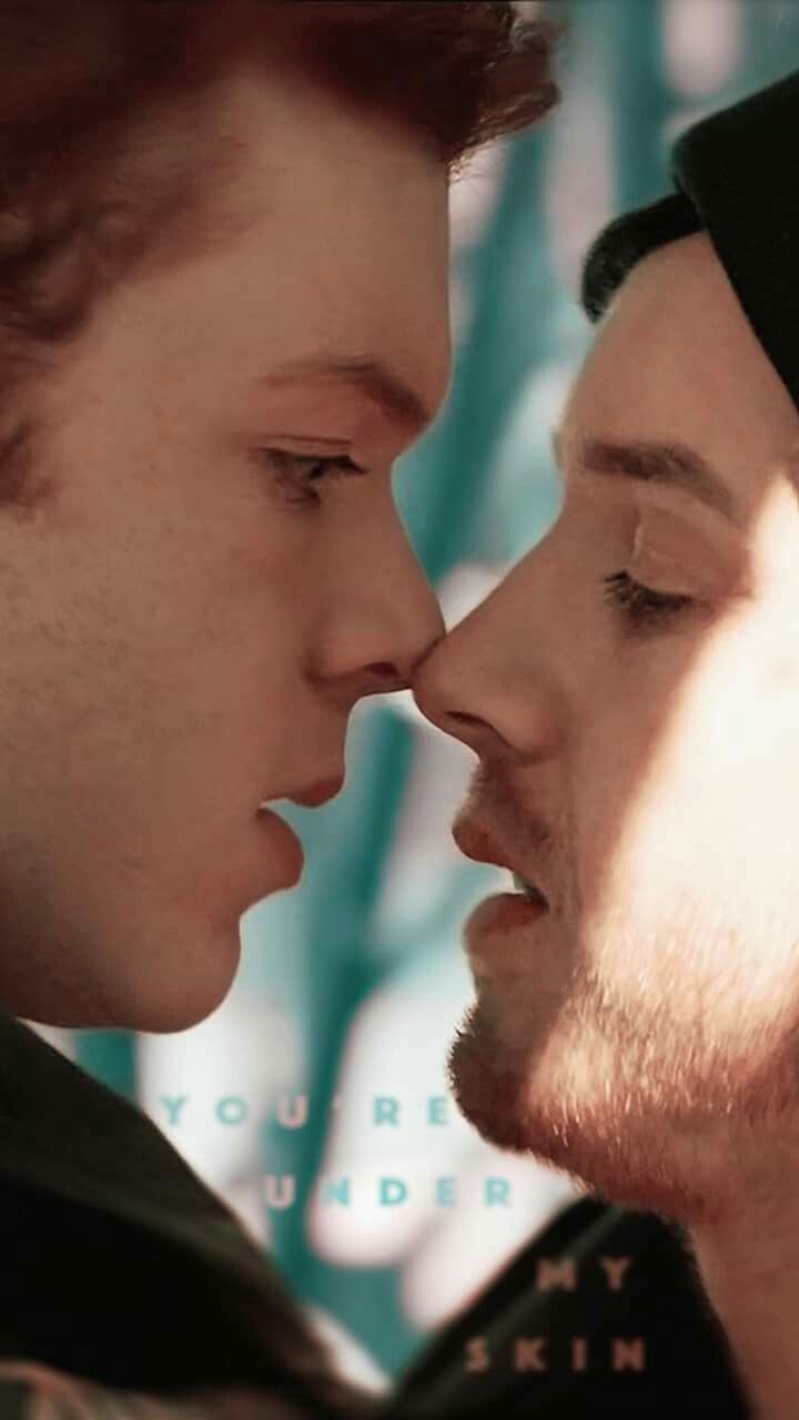 Gallavich, Shameless, And Edit Image - Mickey Milkovich And Ian Gallagher Season 7 , HD Wallpaper & Backgrounds