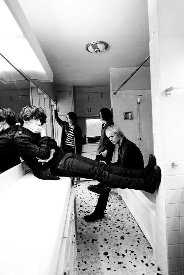 32 Images About One Ok Rock On We Heart It - One Ok Rock Ballad Collection , HD Wallpaper & Backgrounds