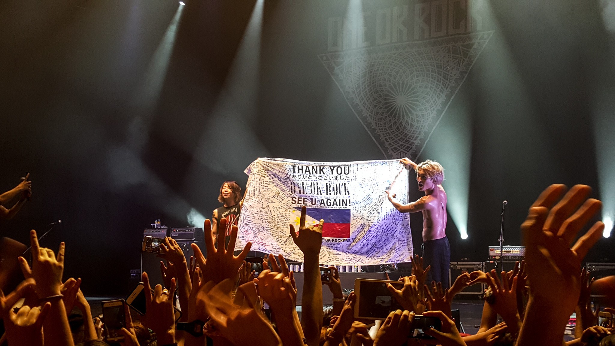 One Ok Rock Wallpapers 65 Images - Rock Concert , HD Wallpaper & Backgrounds