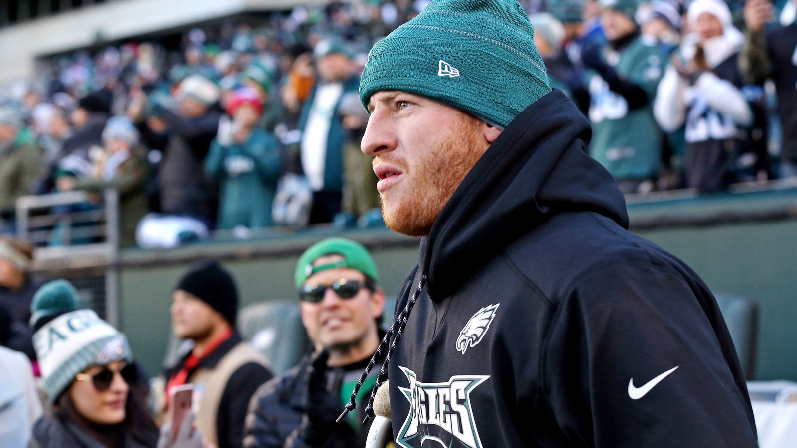 Carson Wentz Okay Being Philadelphia Eagles Cheerleader - Fan , HD Wallpaper & Backgrounds