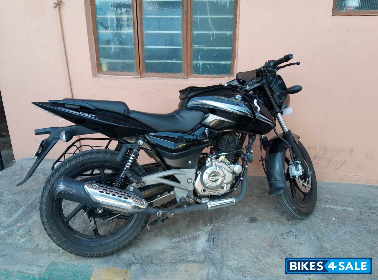 Black Bajaj Pulsar 180 Dtsi - Motorcycle , HD Wallpaper & Backgrounds