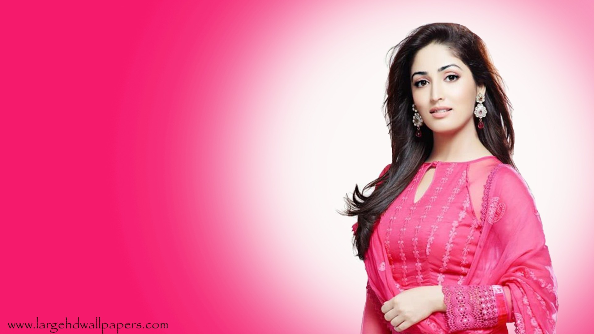 Bollywood Actress Hd Wallpapers - Yami Gautam All Saree , HD Wallpaper & Backgrounds