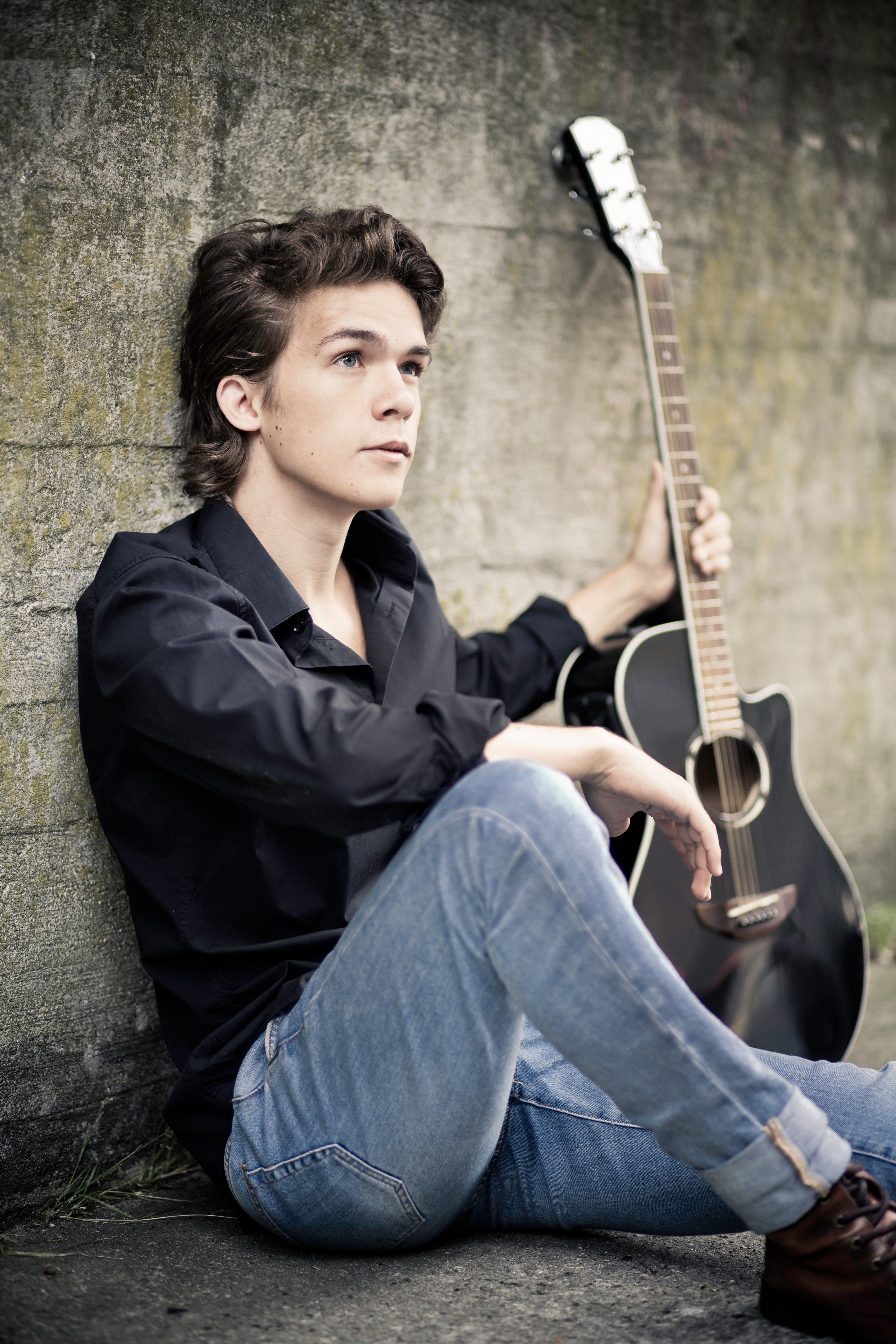 Handsome Boy Attitude Boy Pic For Facebook - Boy With Guitar Photography , HD Wallpaper & Backgrounds