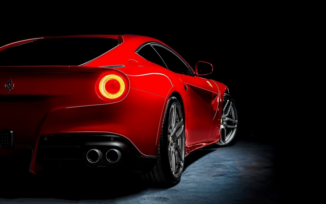 Hd Red Ferrari F12 Berlinetta Rear Angle Wallpapers - Red Ferrari Wallpaper Hd , HD Wallpaper & Backgrounds