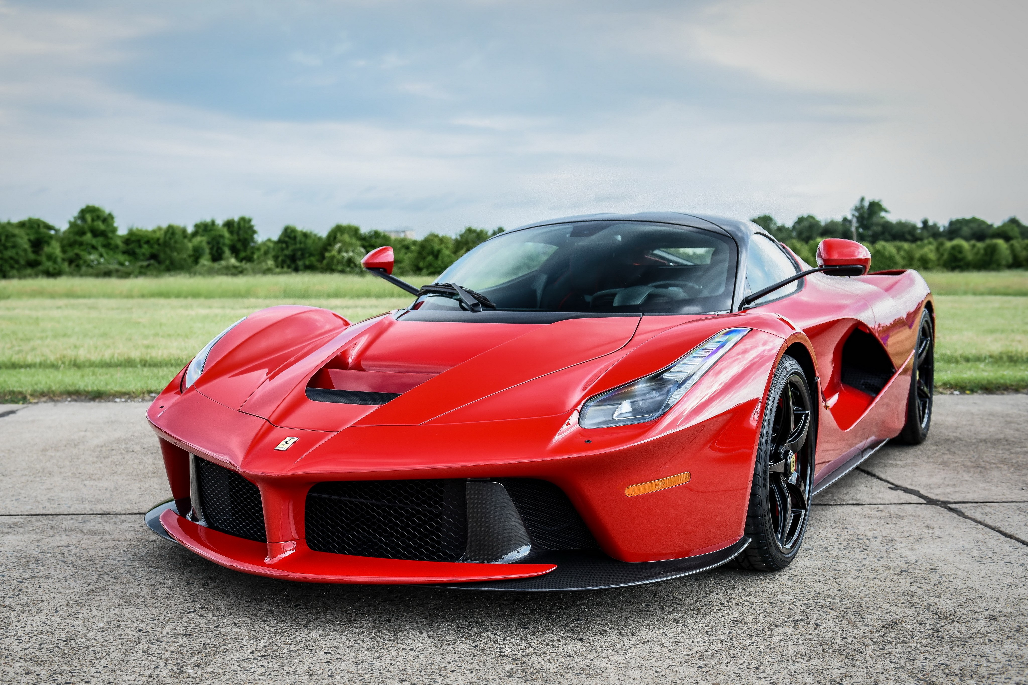 Ferrari, Laferrari, Red, Front View Wallpaper And Background - 2013 Ferrari  Laferrari (#2100706) - HD Wallpaper \u0026 Backgrounds Download, image size:4096x2731