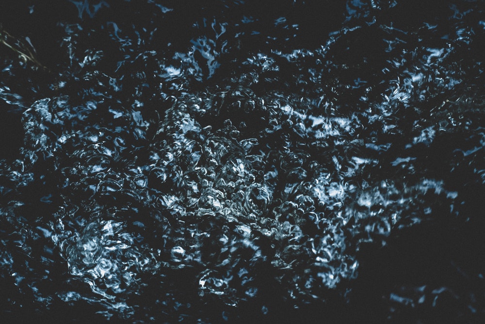 Dark Water Wallpaper - Dark Water Hd , HD Wallpaper & Backgrounds