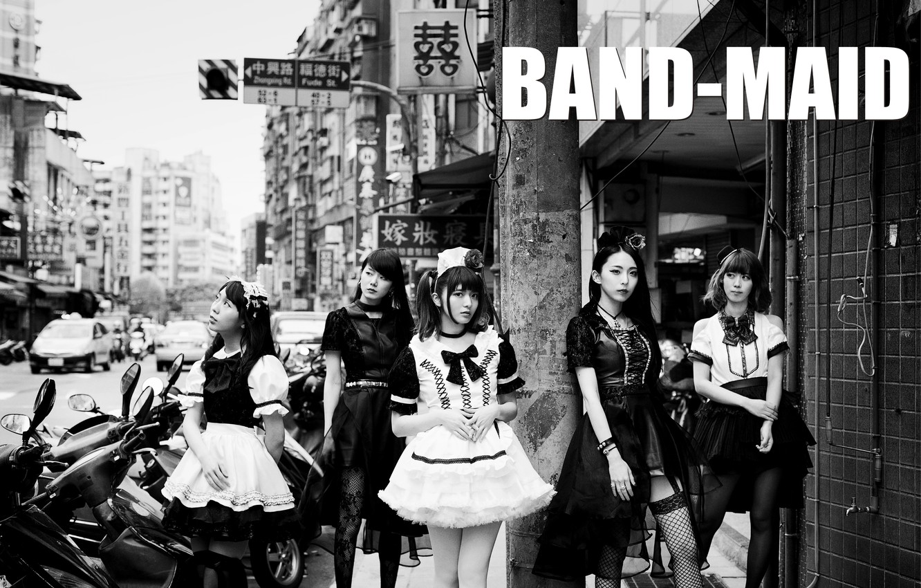 Photo Wallpaper City, Black & White, Street, Misa, - Band Maid Daydreaming Choose Me , HD Wallpaper & Backgrounds