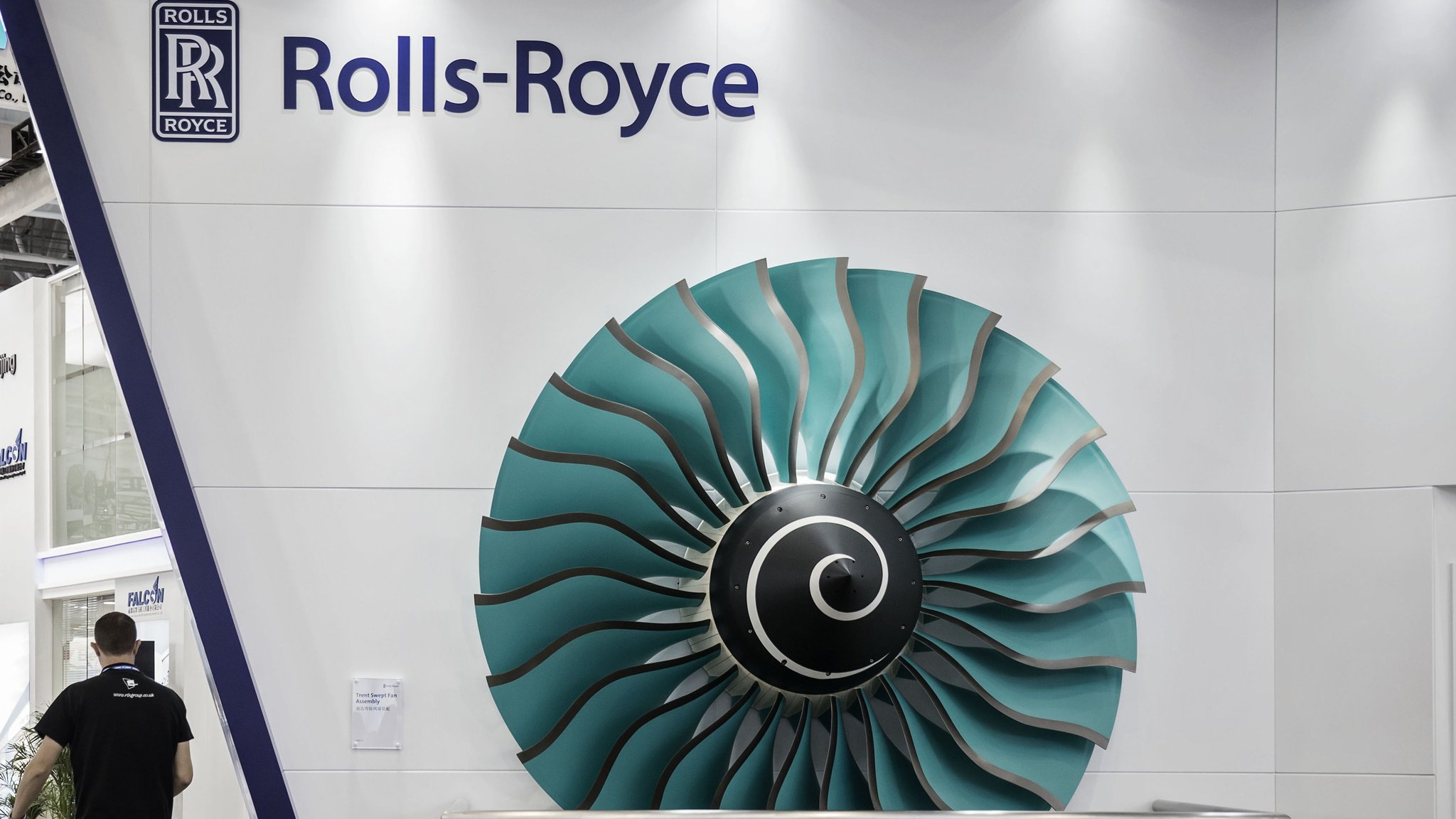 Rolls-royce Slides On Jet Engine Troubles With Emirates - Rolls Royce Jet Engine Front View , HD Wallpaper & Backgrounds